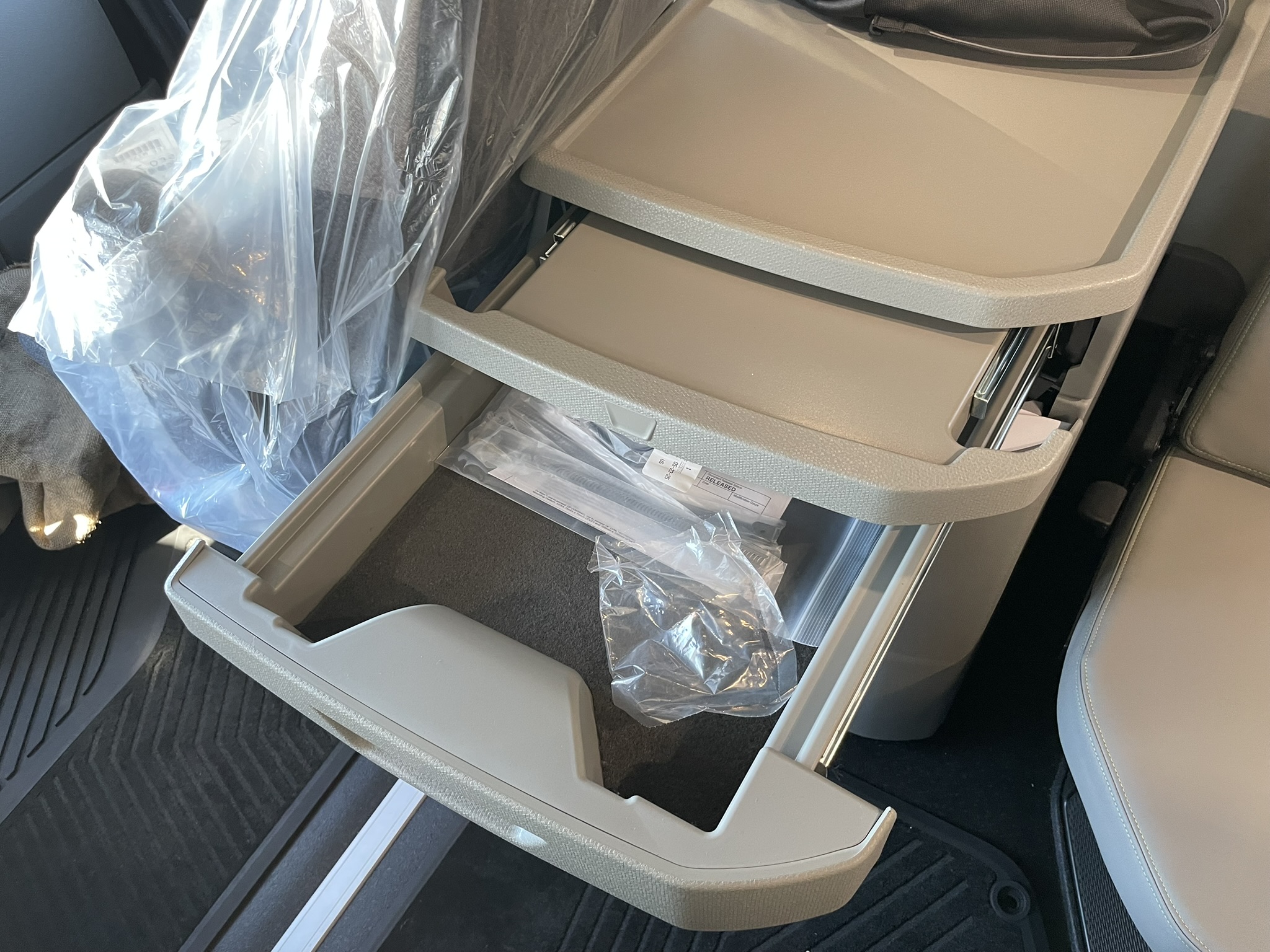 2026 Volvo - image 20