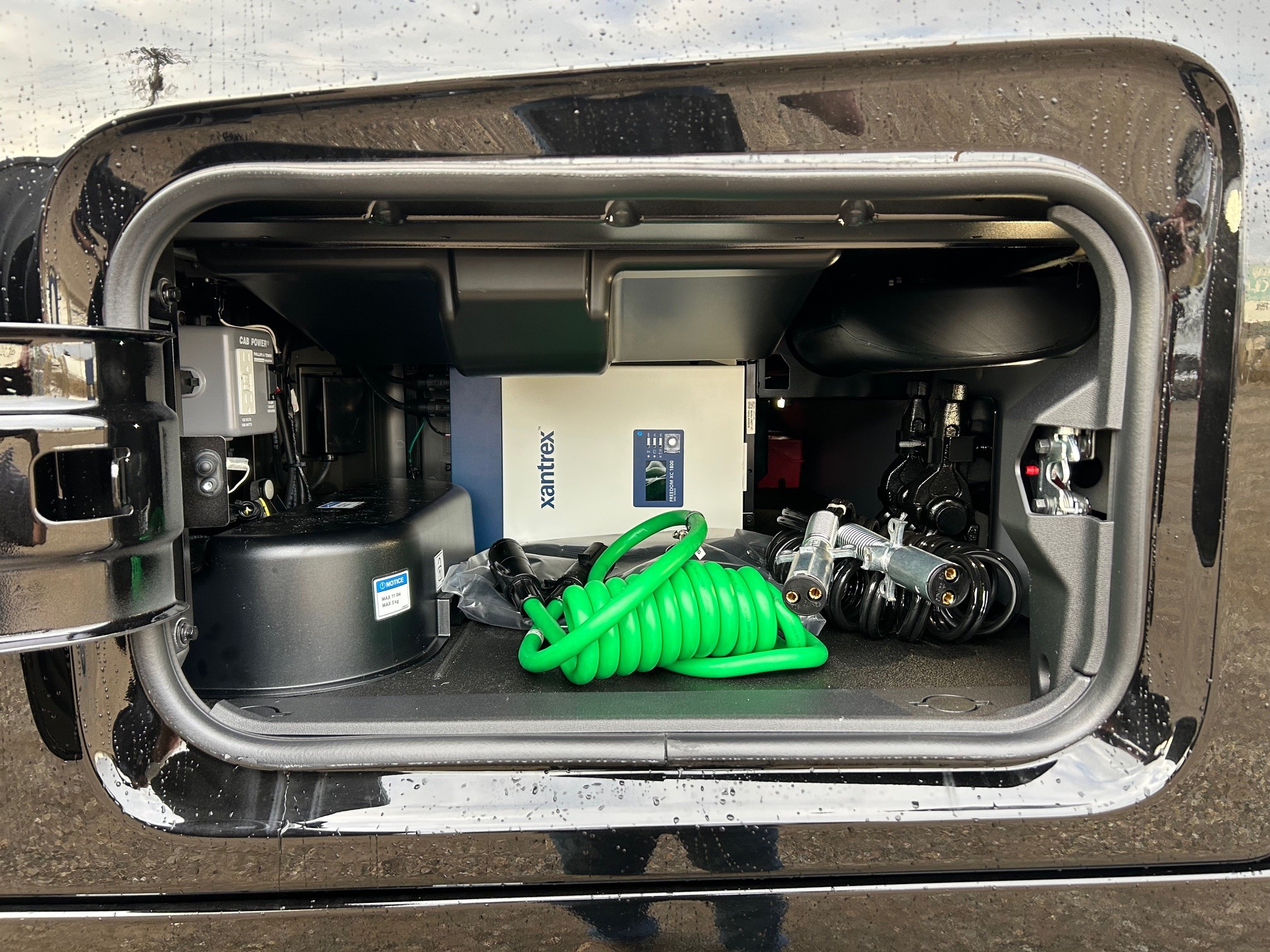 2026 Volvo - image 11