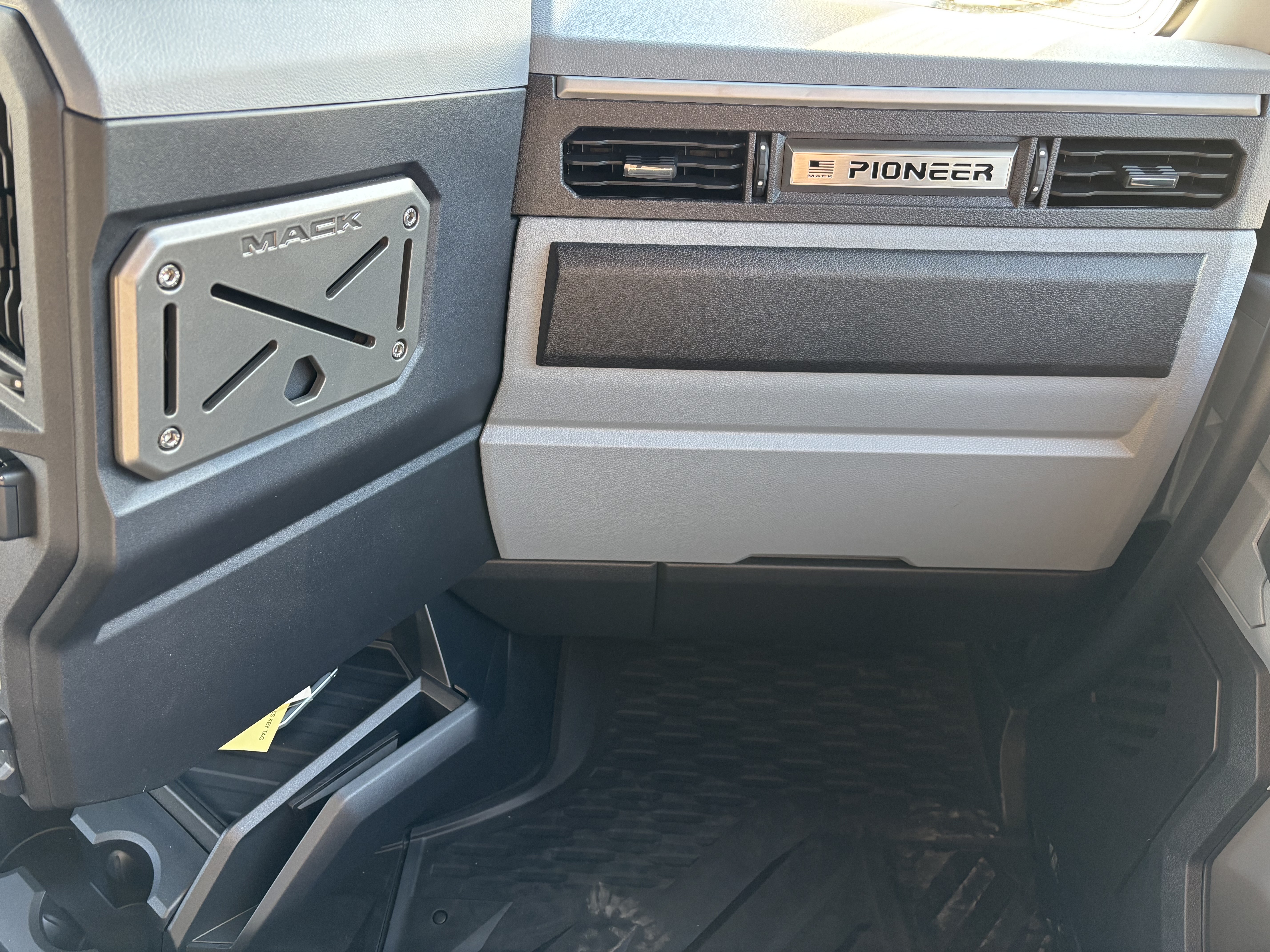 2026 Mack - image 14