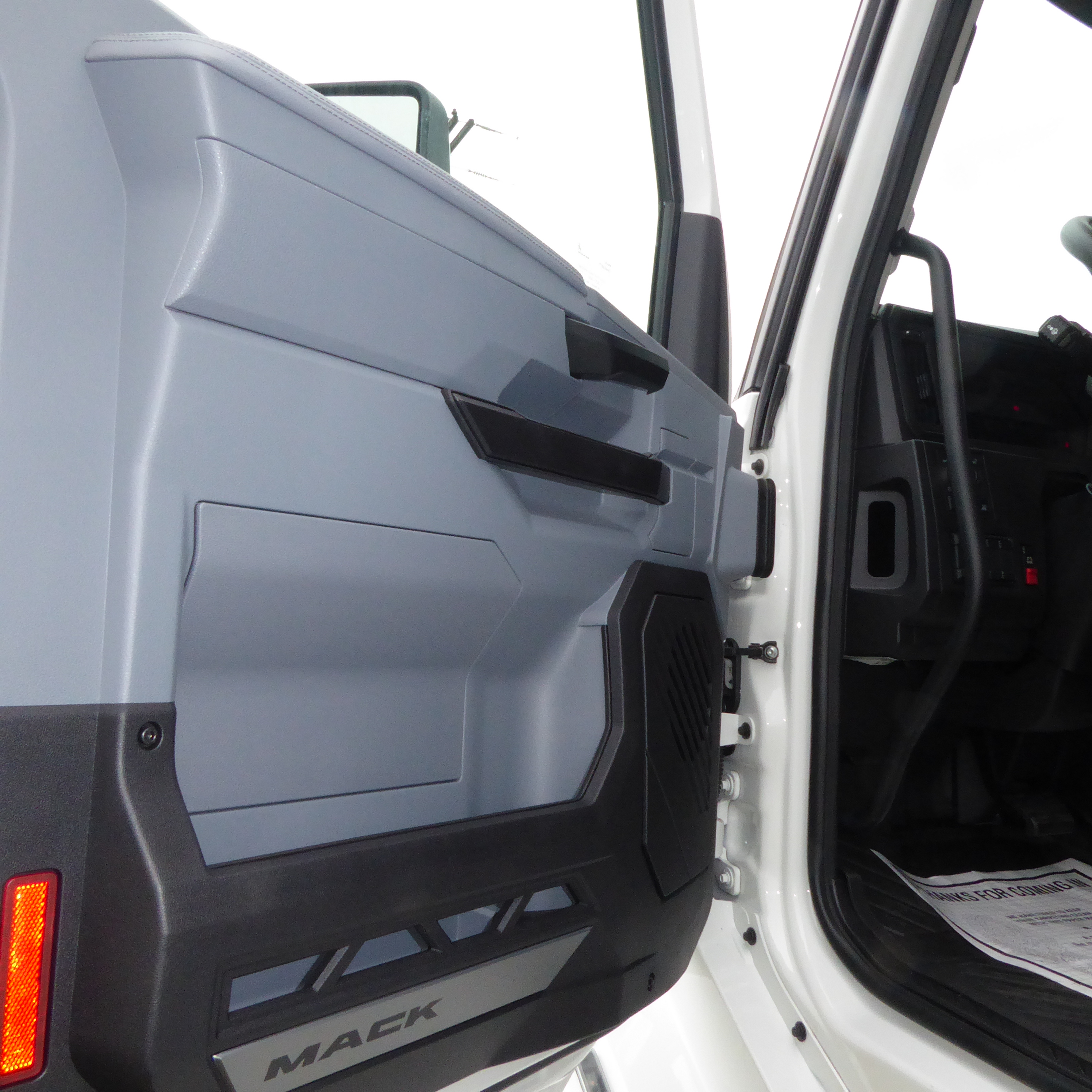 2026 Mack - image 4