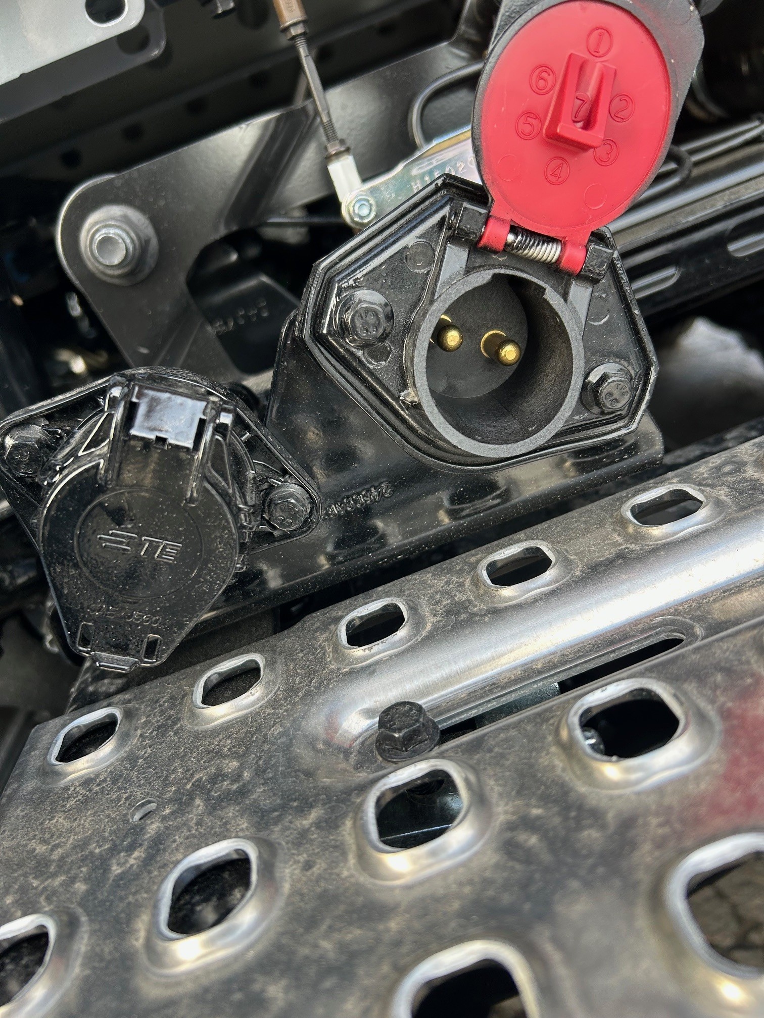 2026 Volvo - image 5