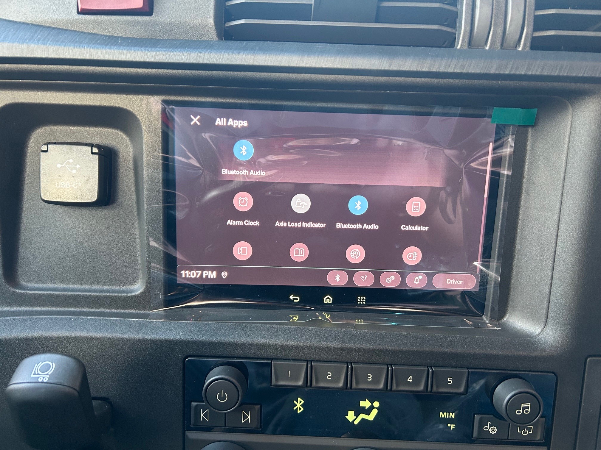 2026 Volvo - image 19