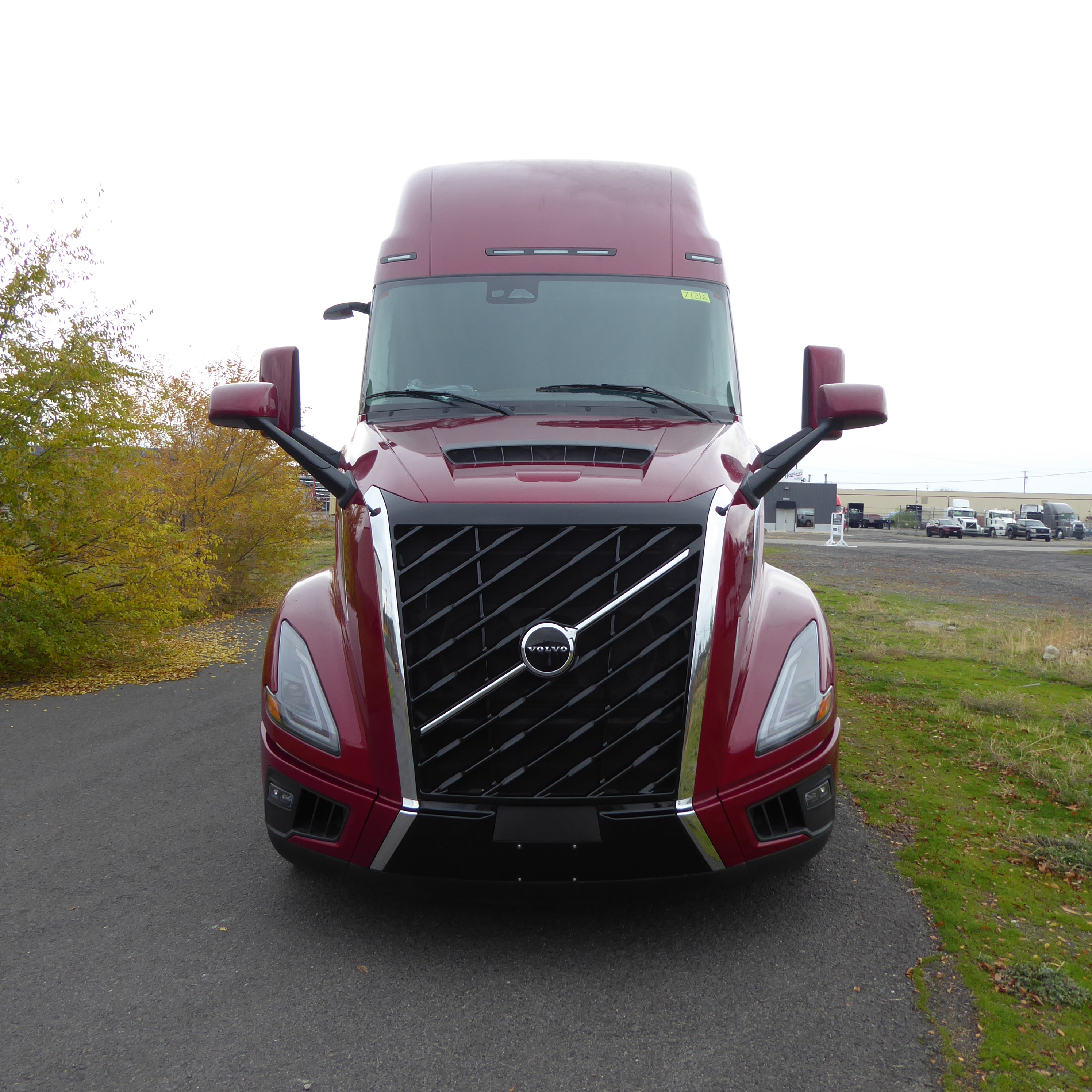 2026 Volvo - image 10