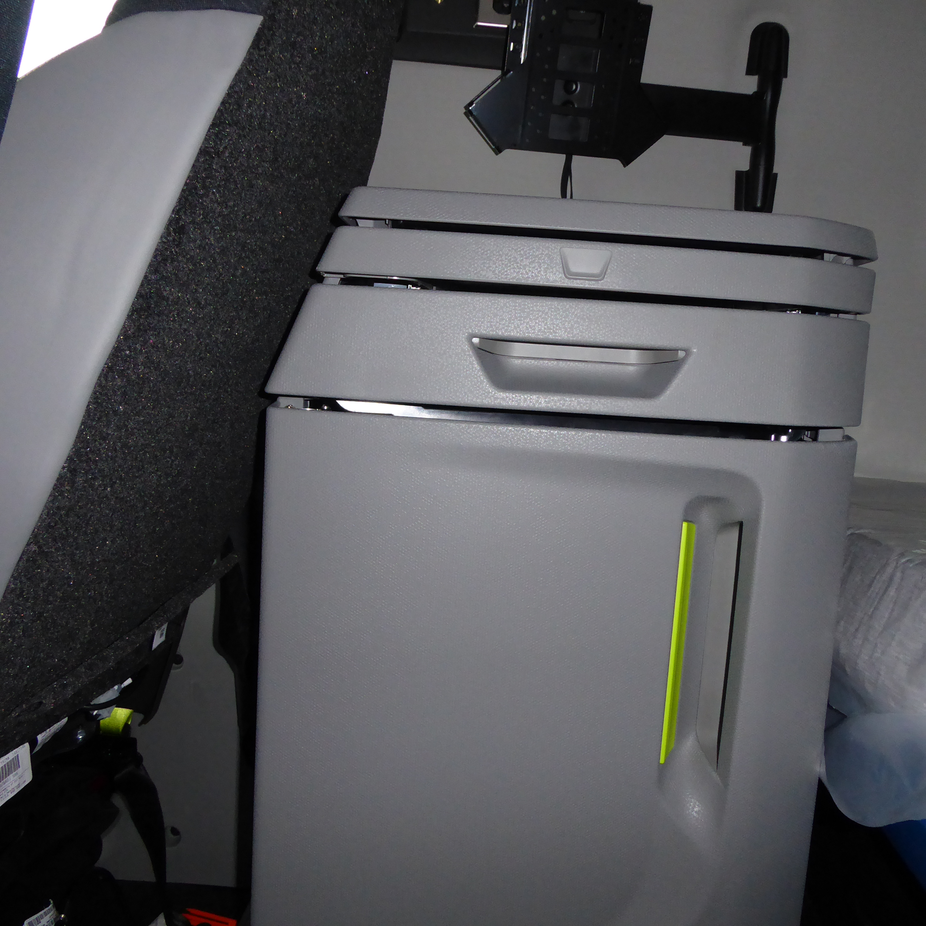 2026 Volvo - image 15