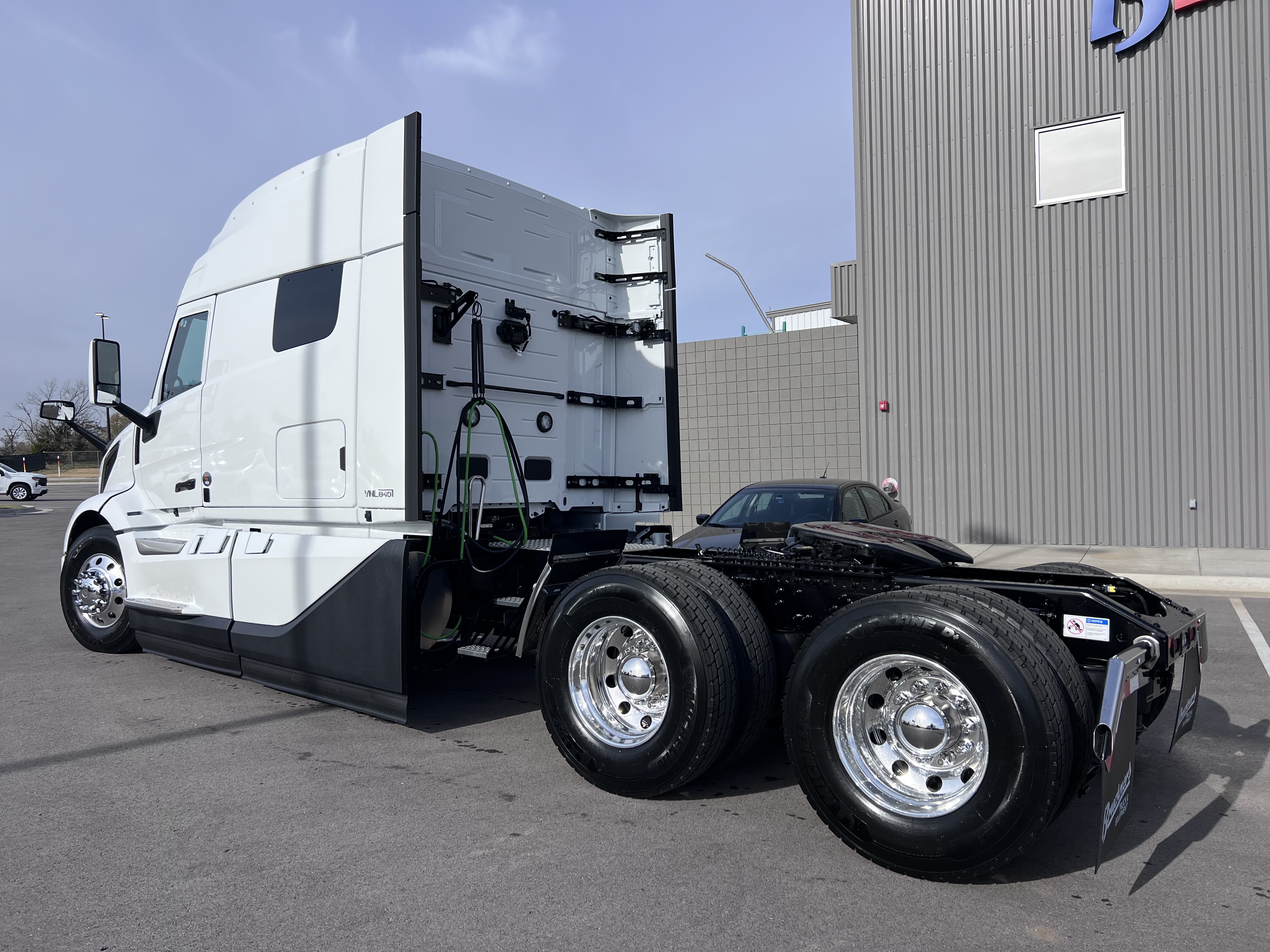 2026 Volvo - image 3