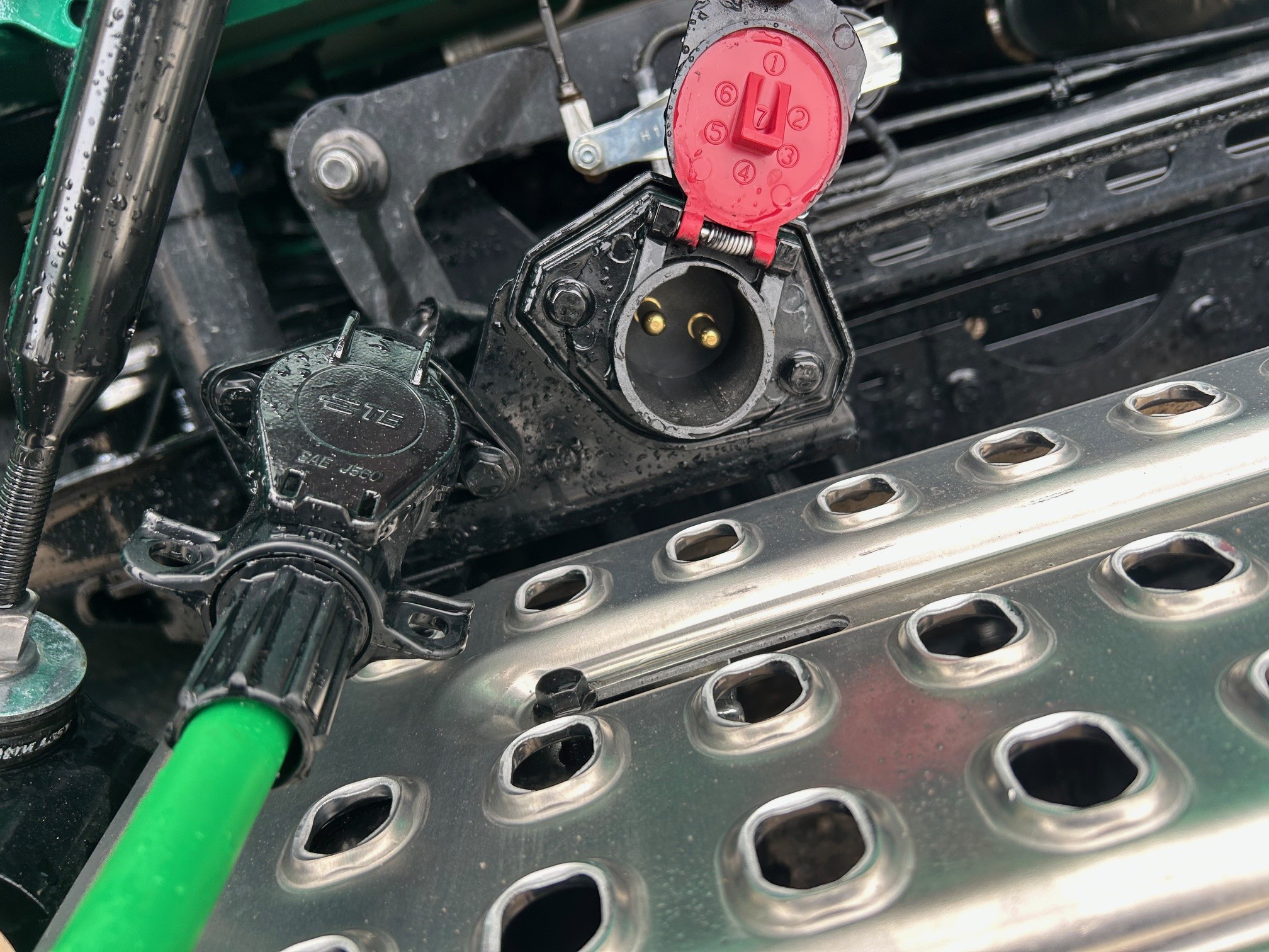 2026 Volvo - image 6