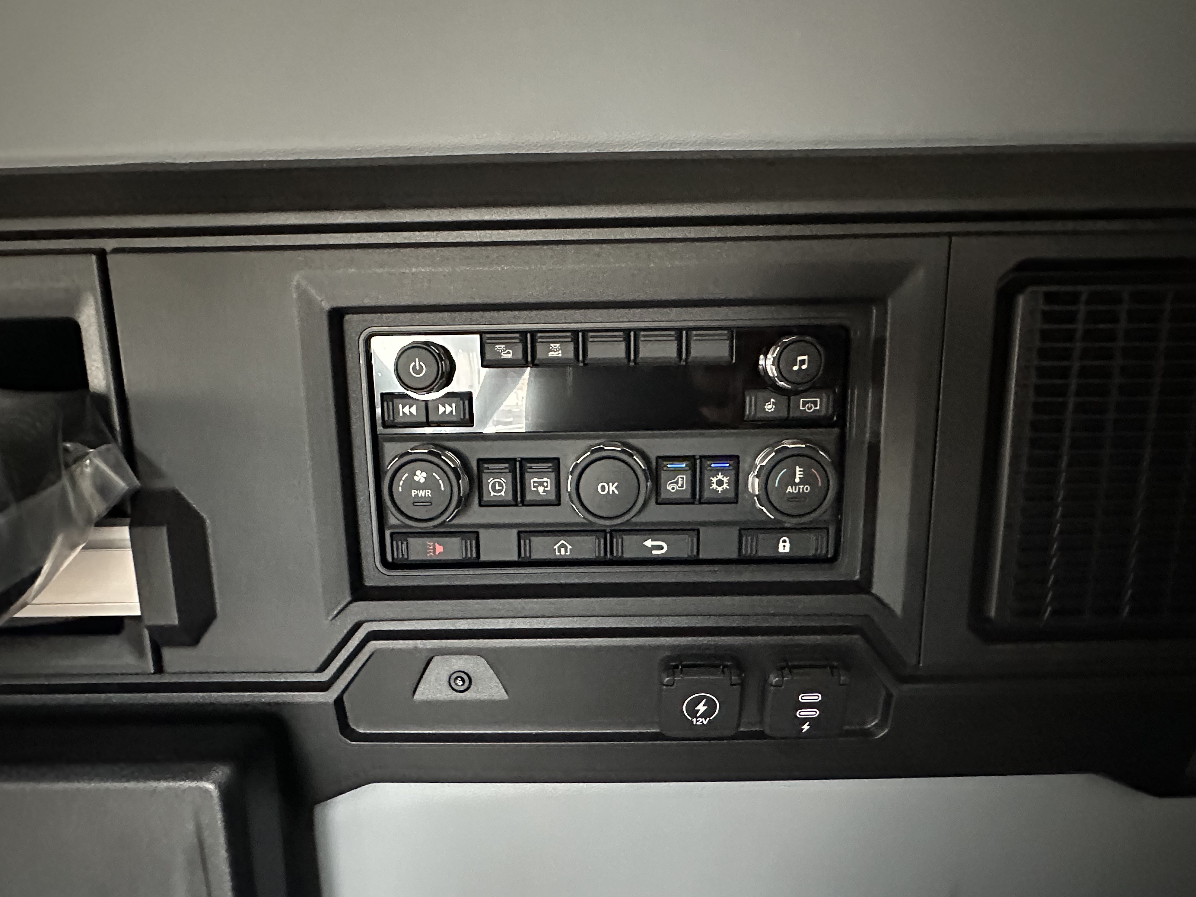 2026 Mack - image 28