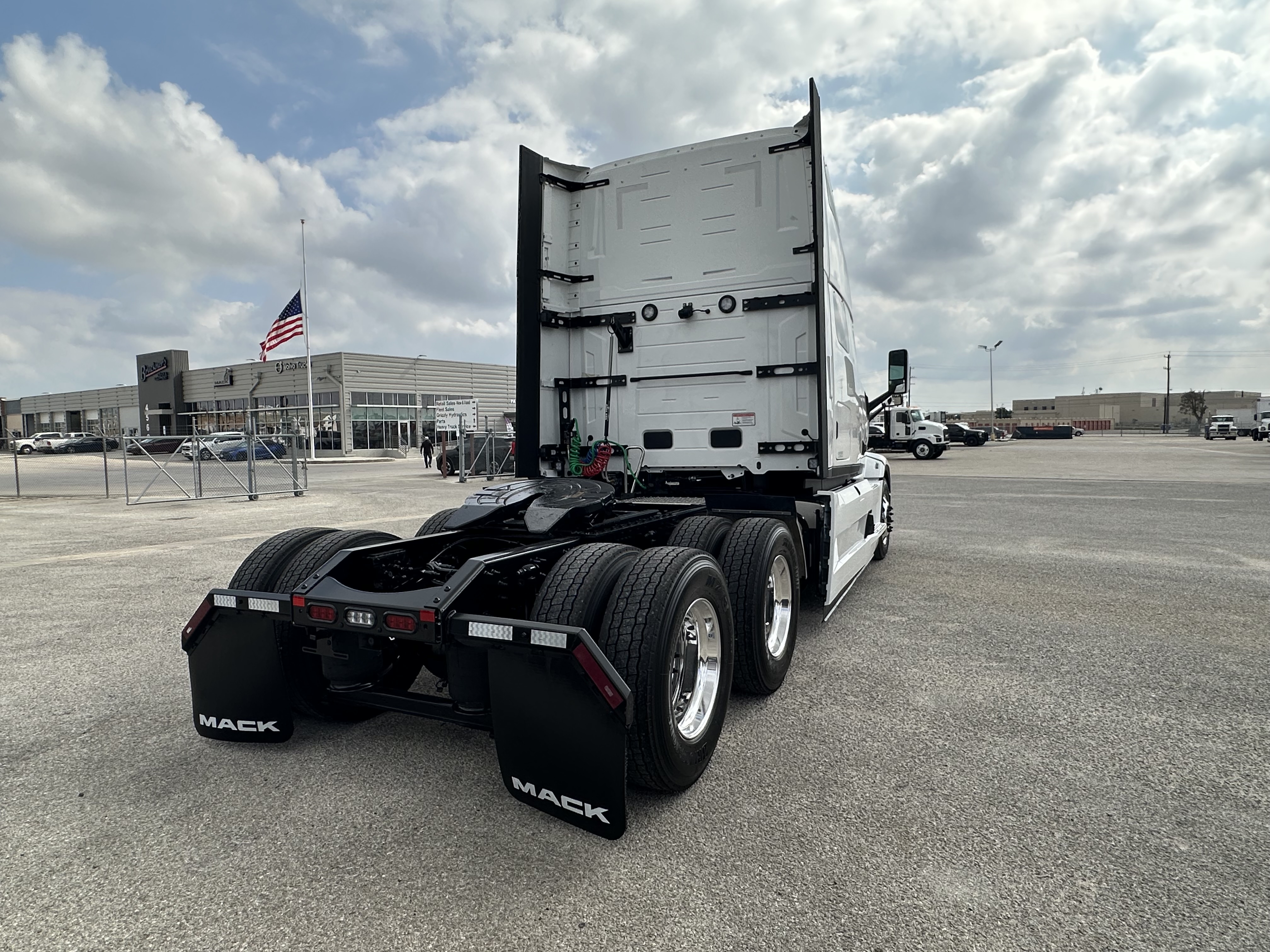 2026 Mack - image 7