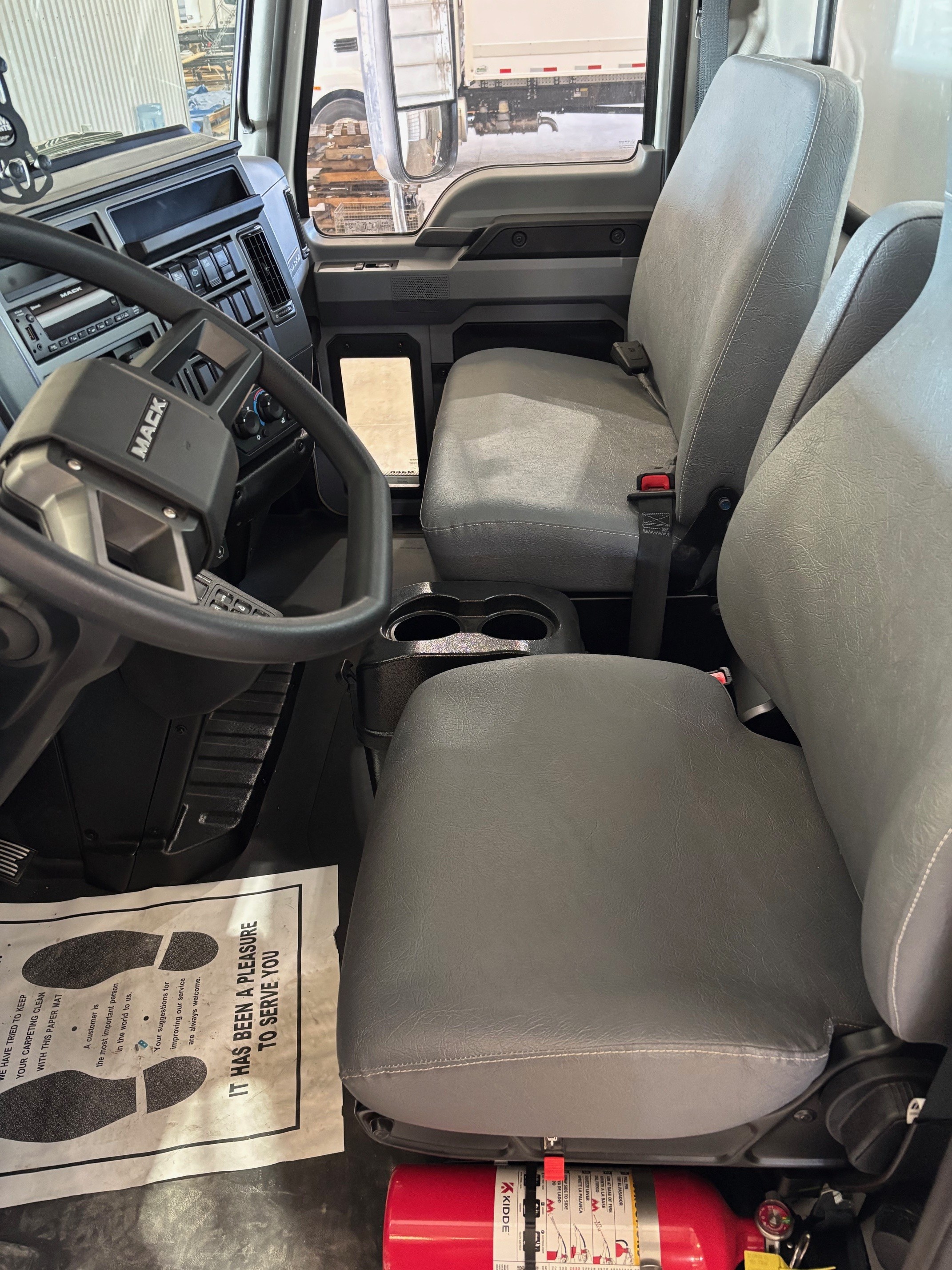 2025 Mack - image 6