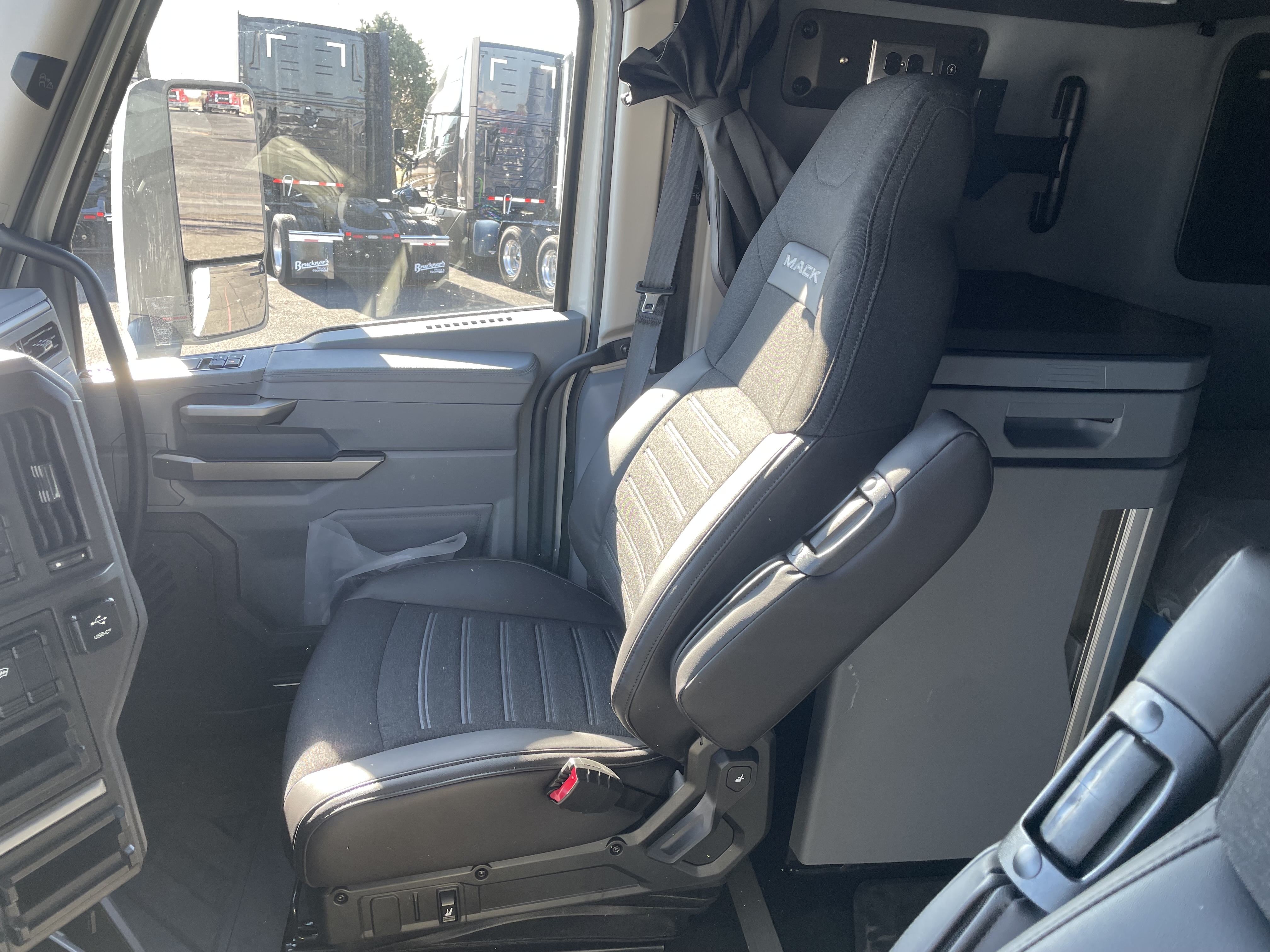 2026 Mack - image 14