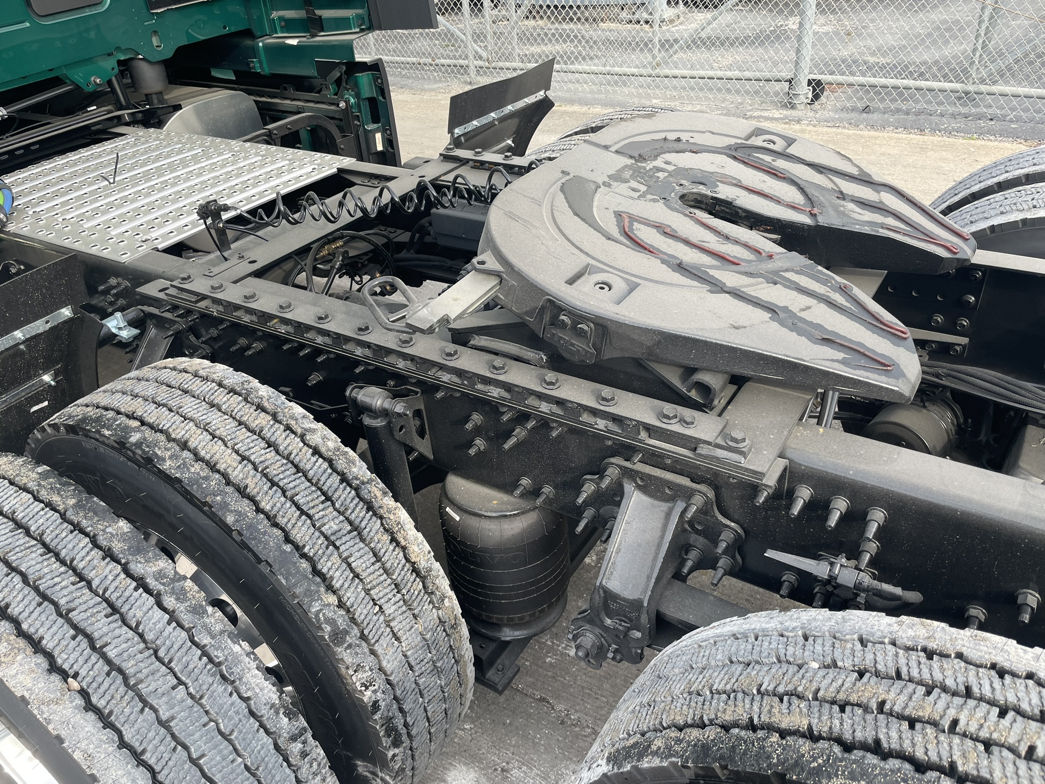 2026 Volvo - image 6