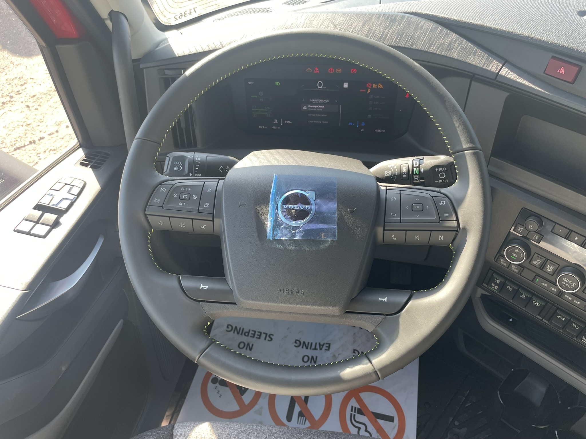 2026 Volvo - image 16