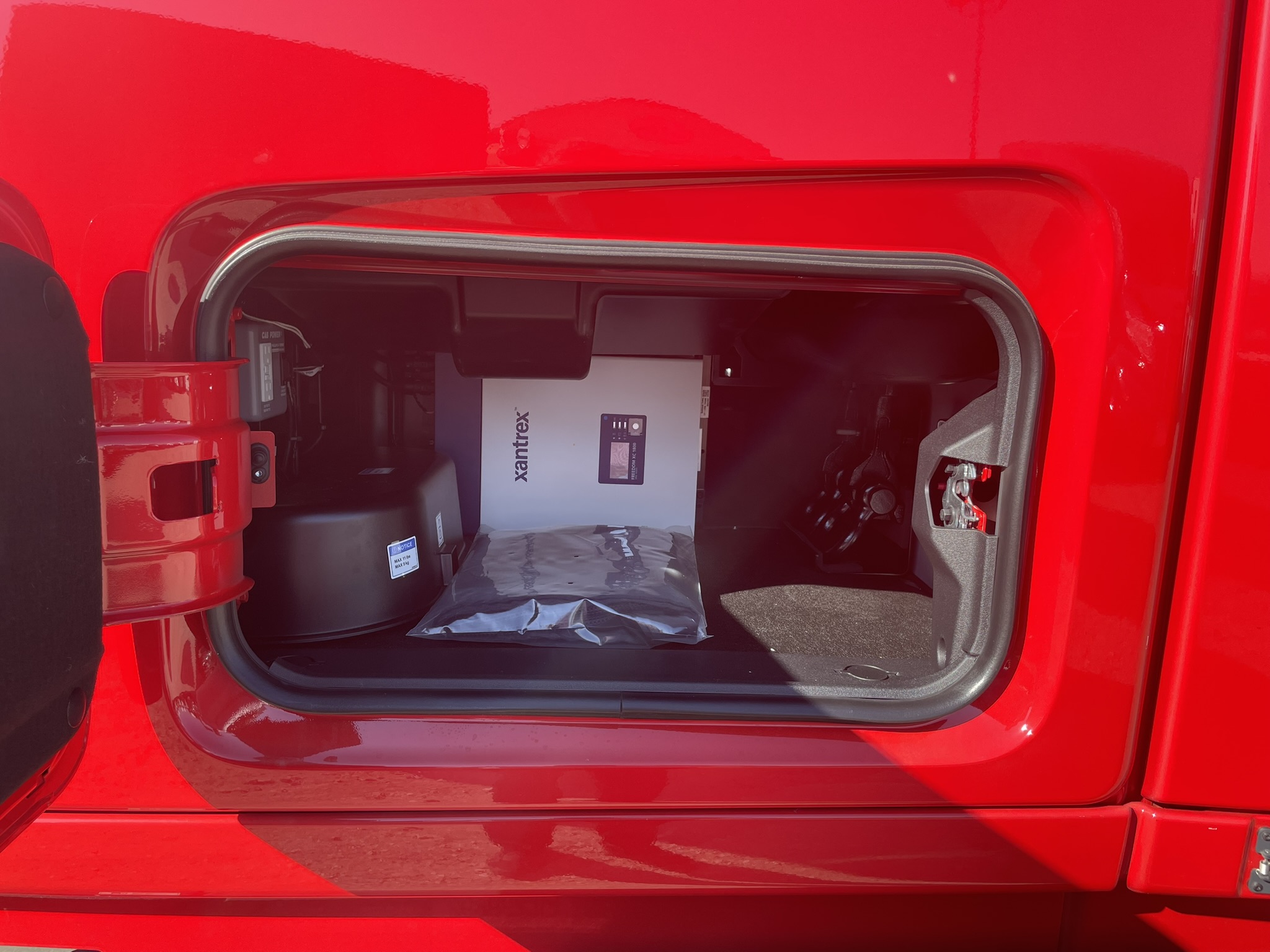 2026 Volvo - image 13