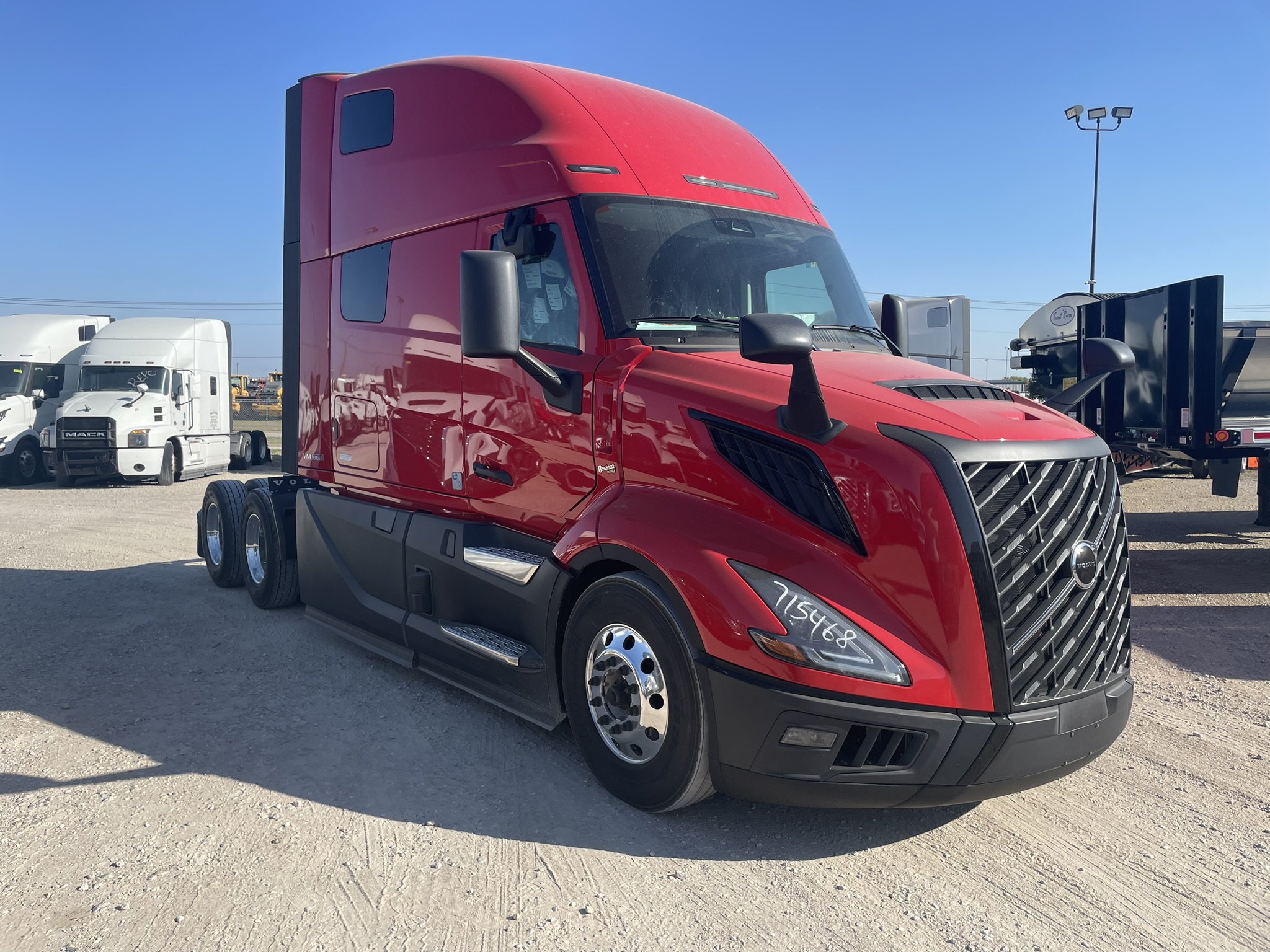 2026 Volvo - image 3