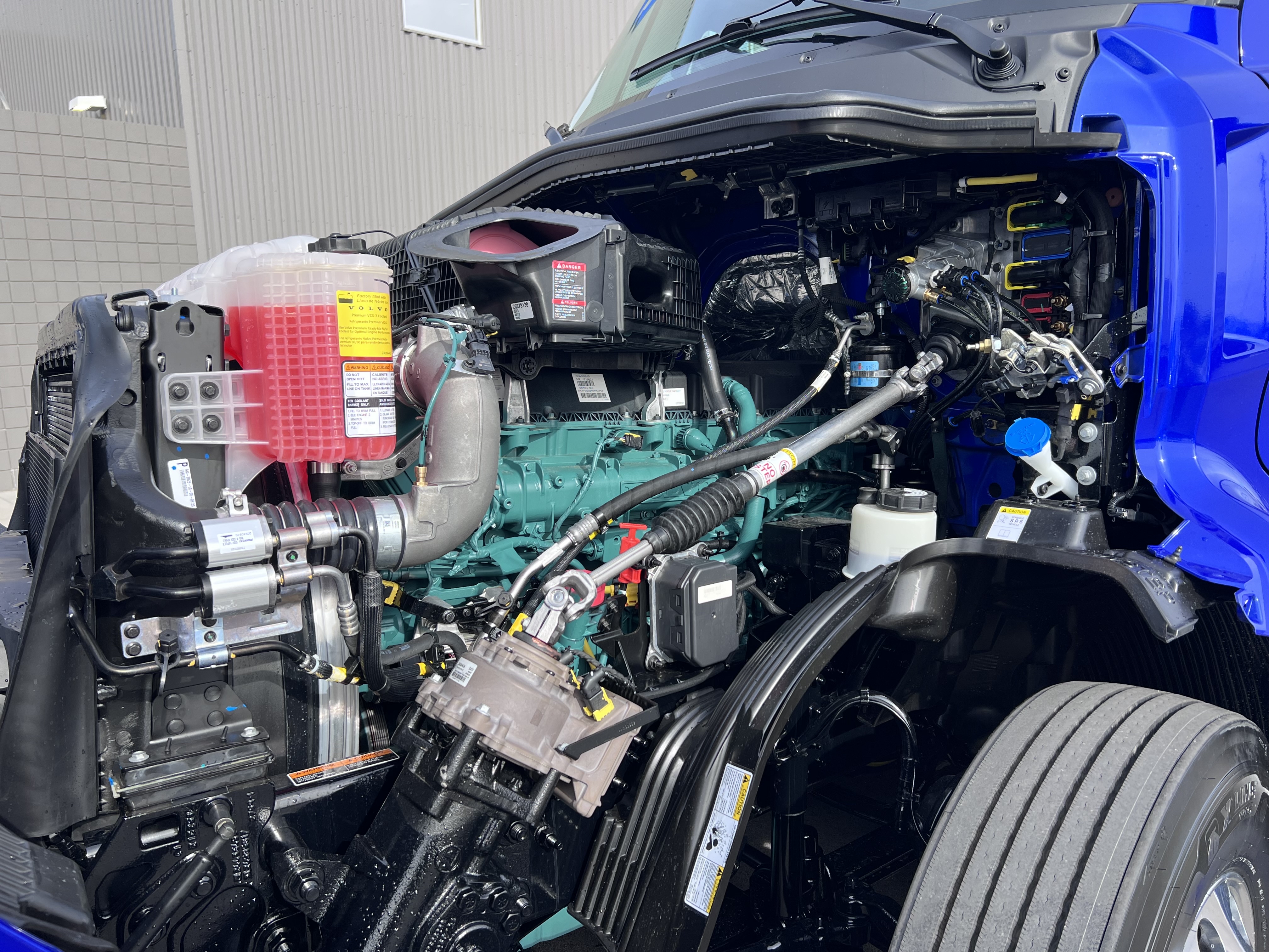 2026 Volvo - image 11