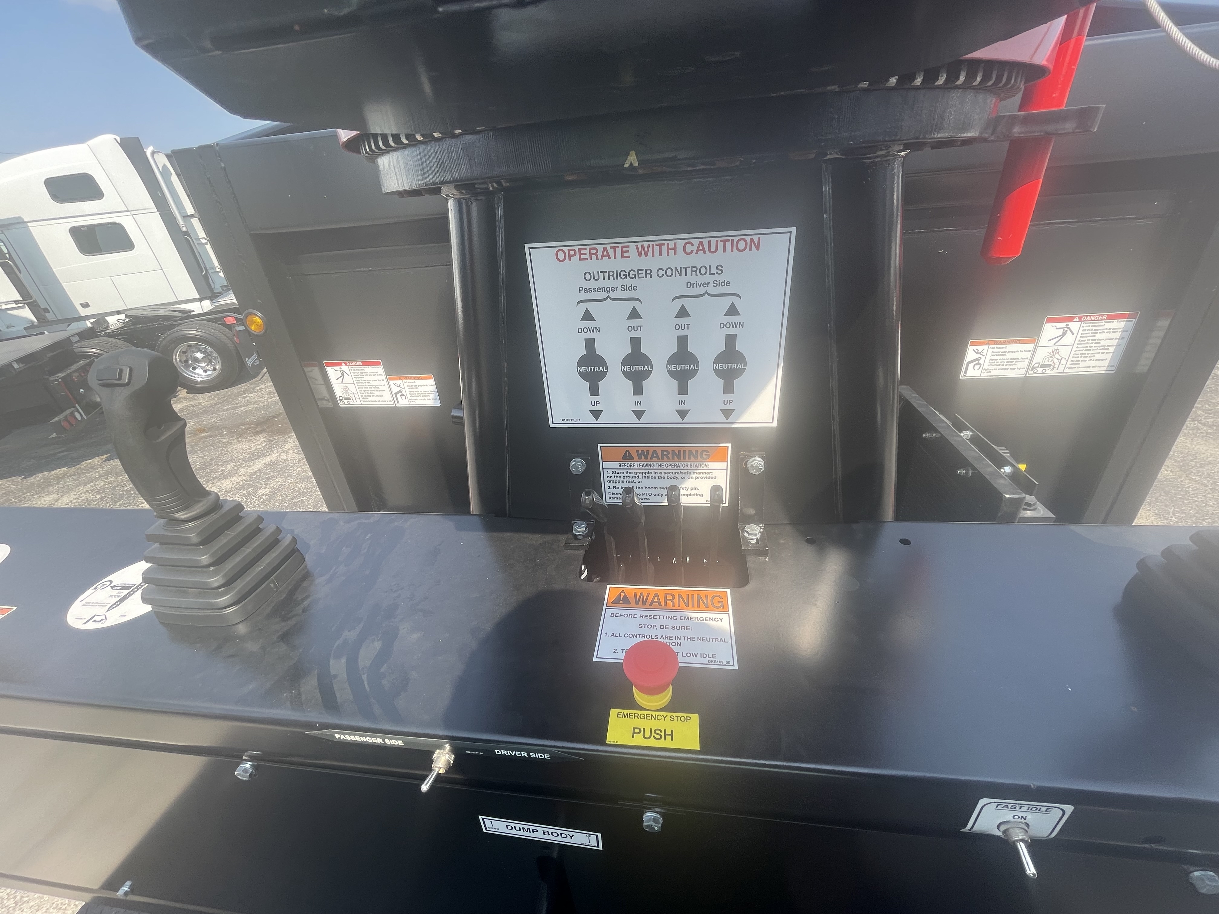 2025 Mack - image 18