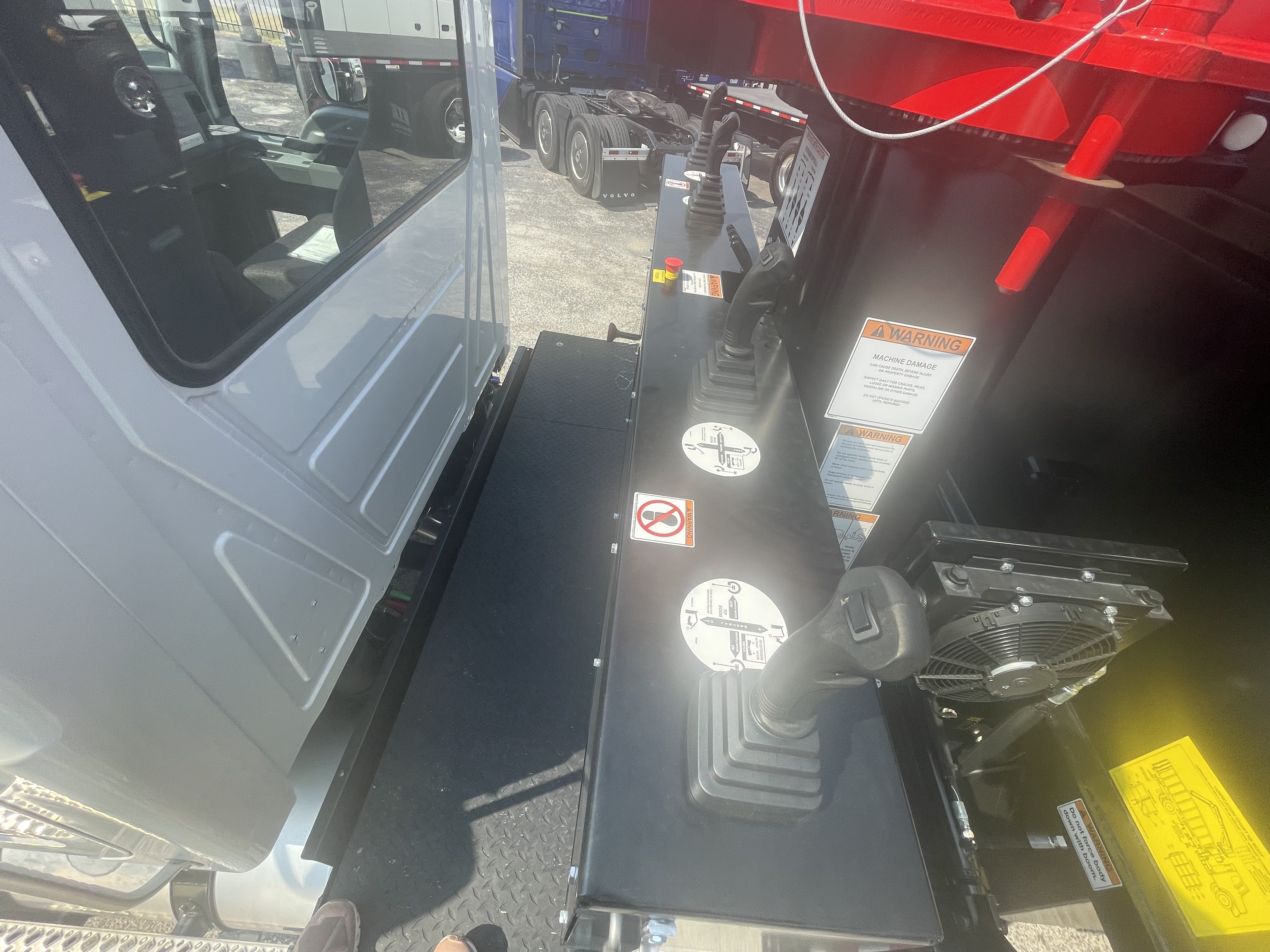 2025 Mack - image 15