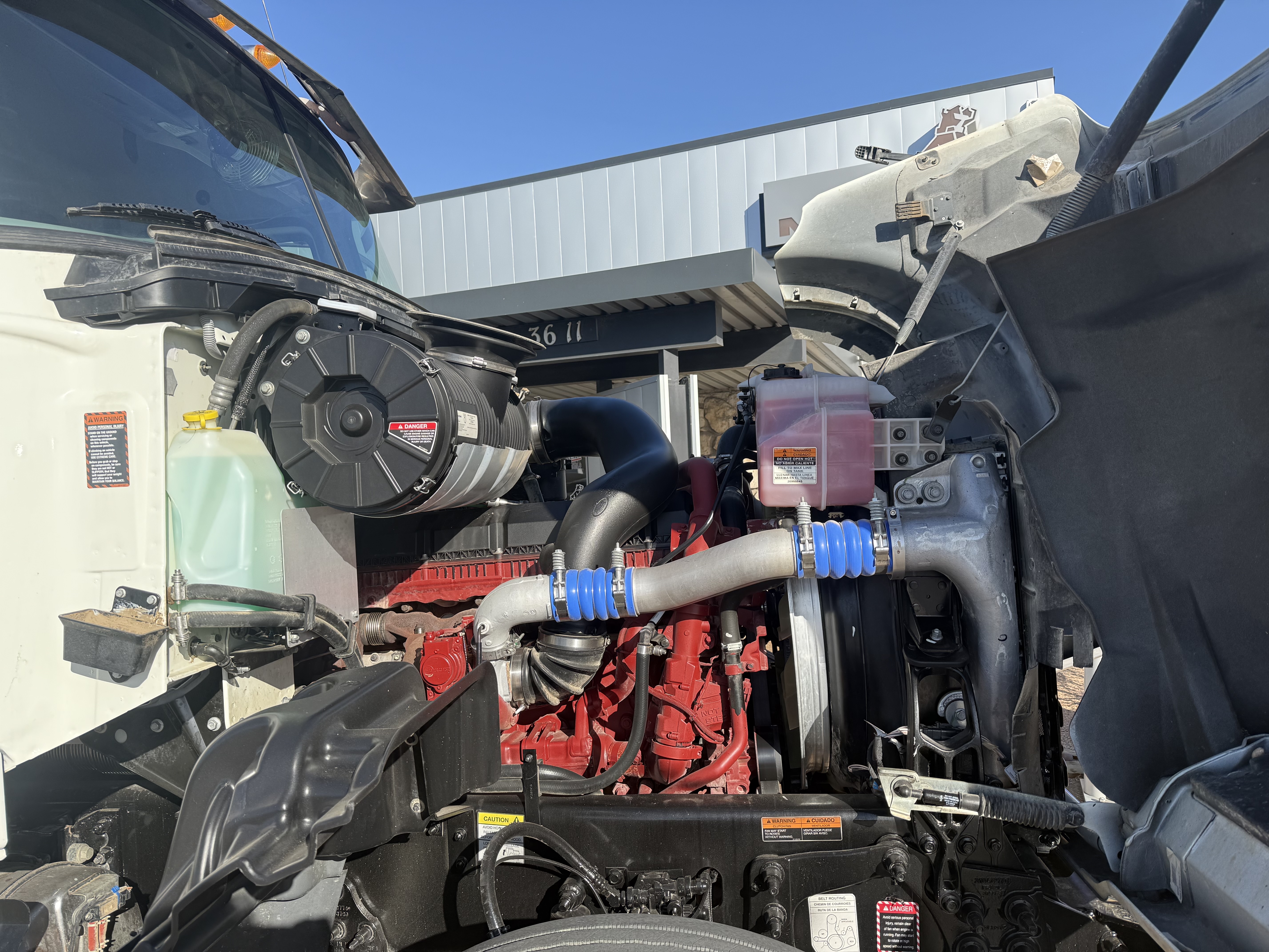 2025 Mack Granite - image 14