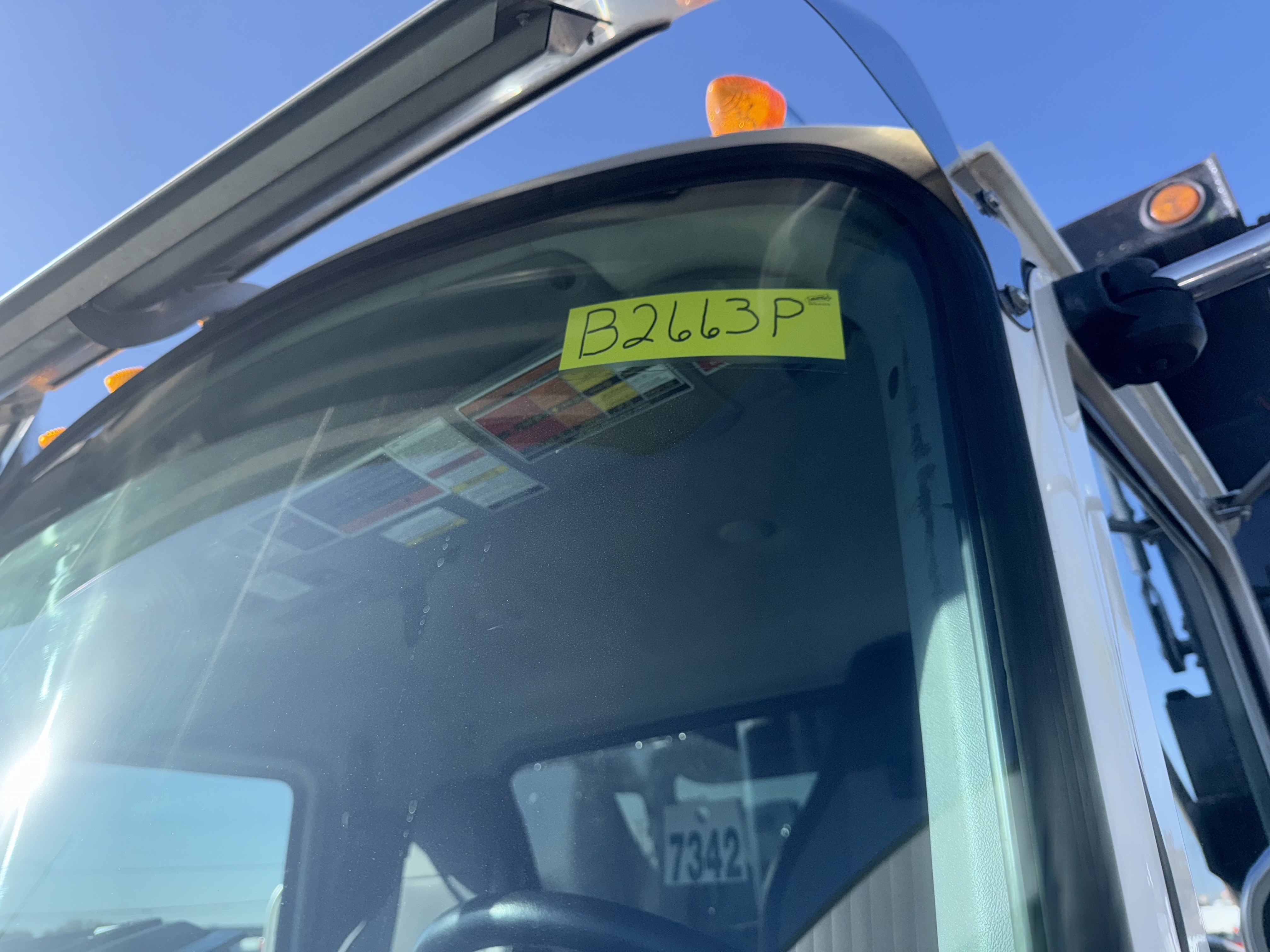 2025 Mack Granite - image 25