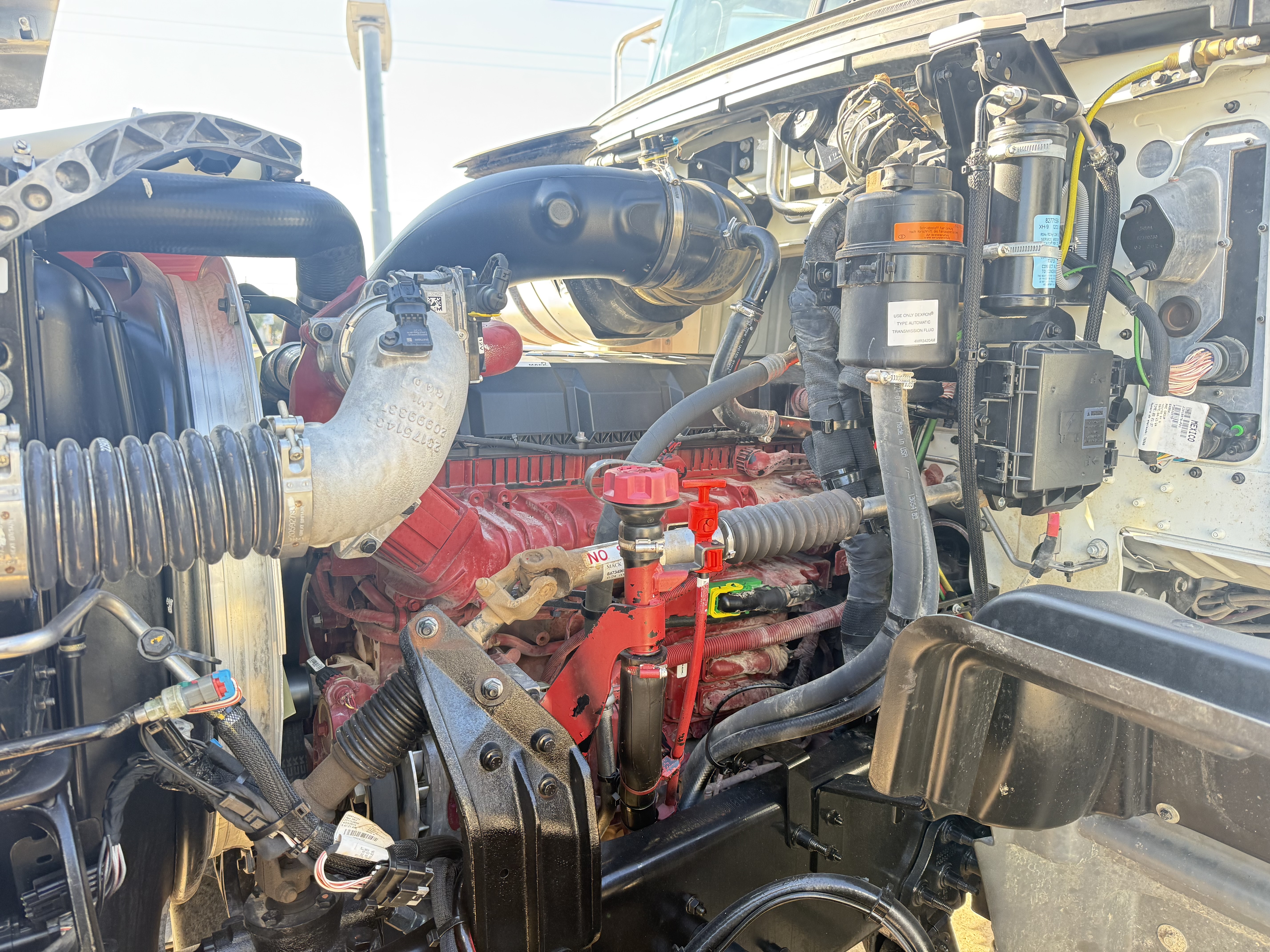 2025 Mack Granite - image 13