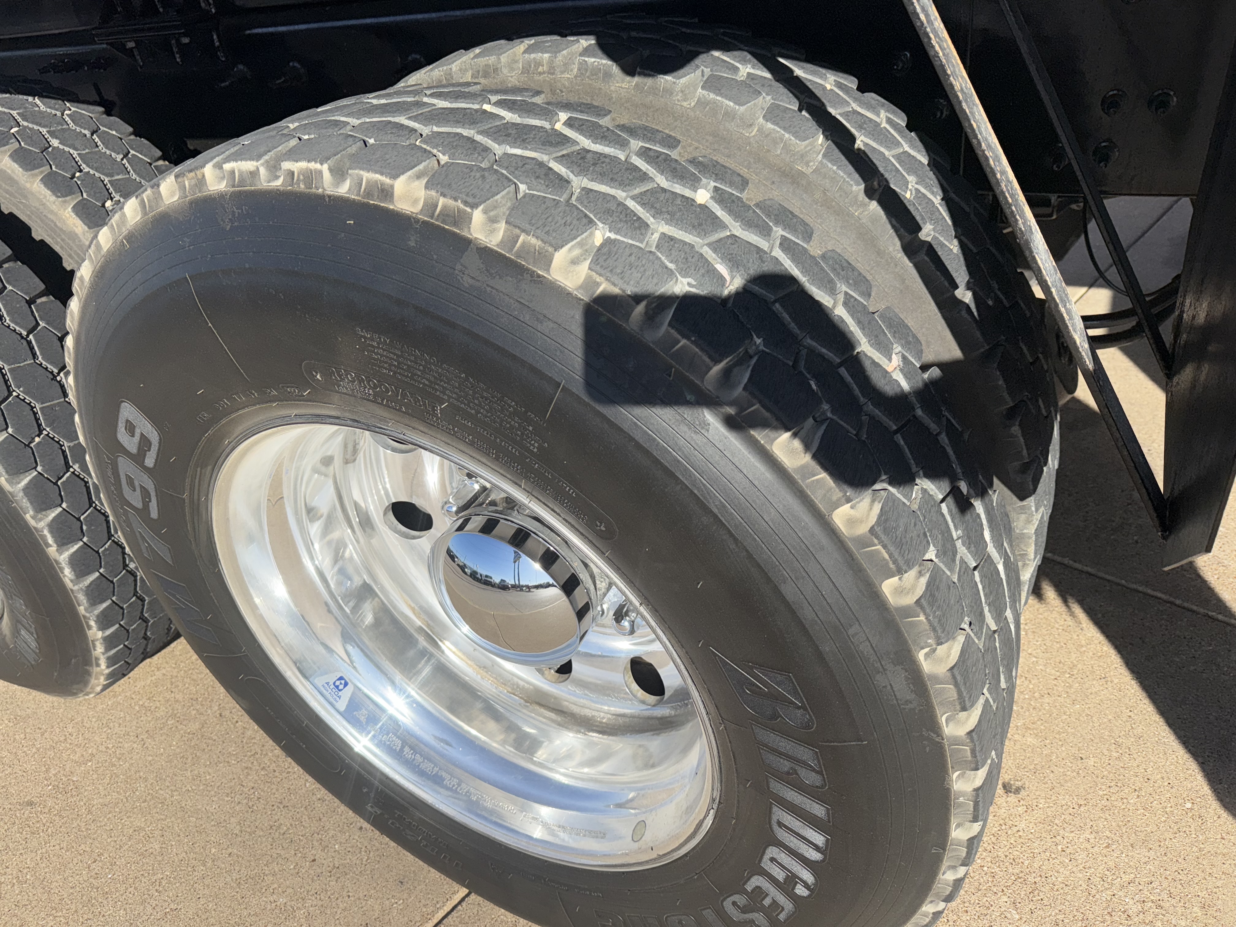 2025 Mack Granite - image 8