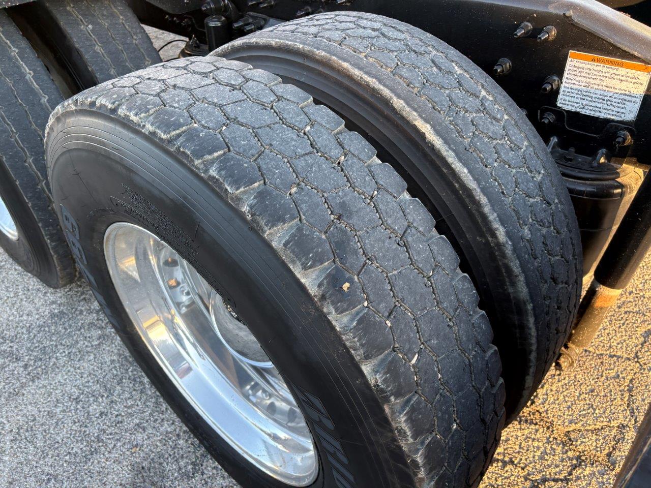 2022 Mack - image 15