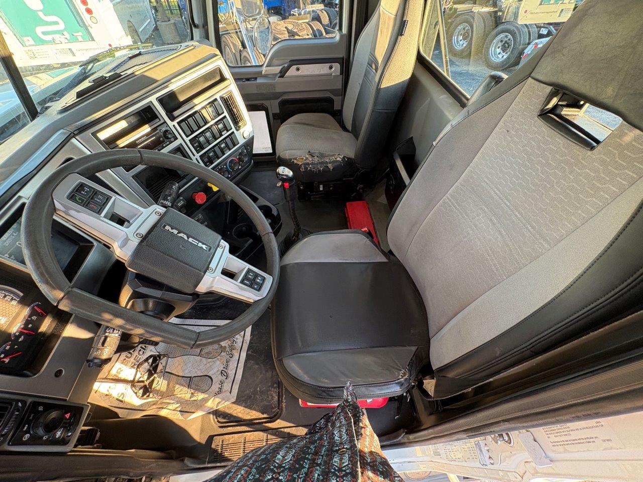 2022 Mack - image 21