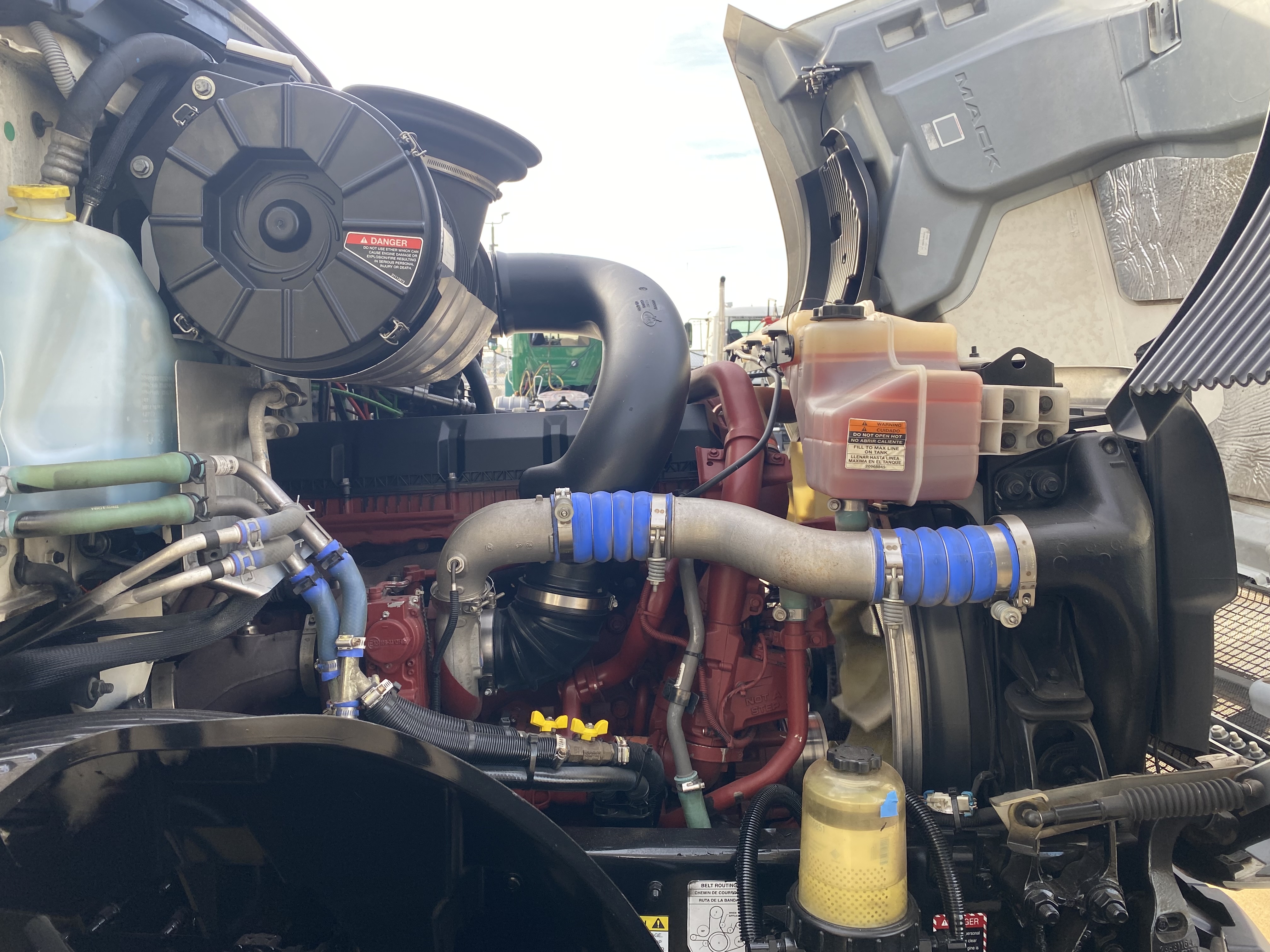 2022 Mack - image 10