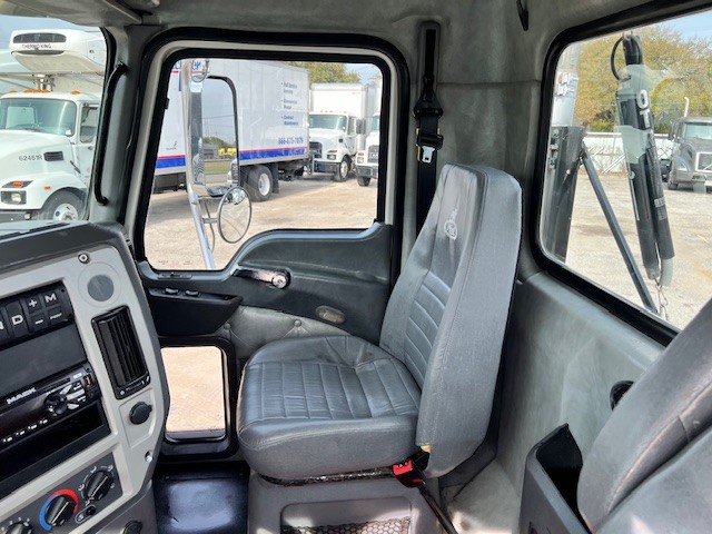 2018 Mack - image 14