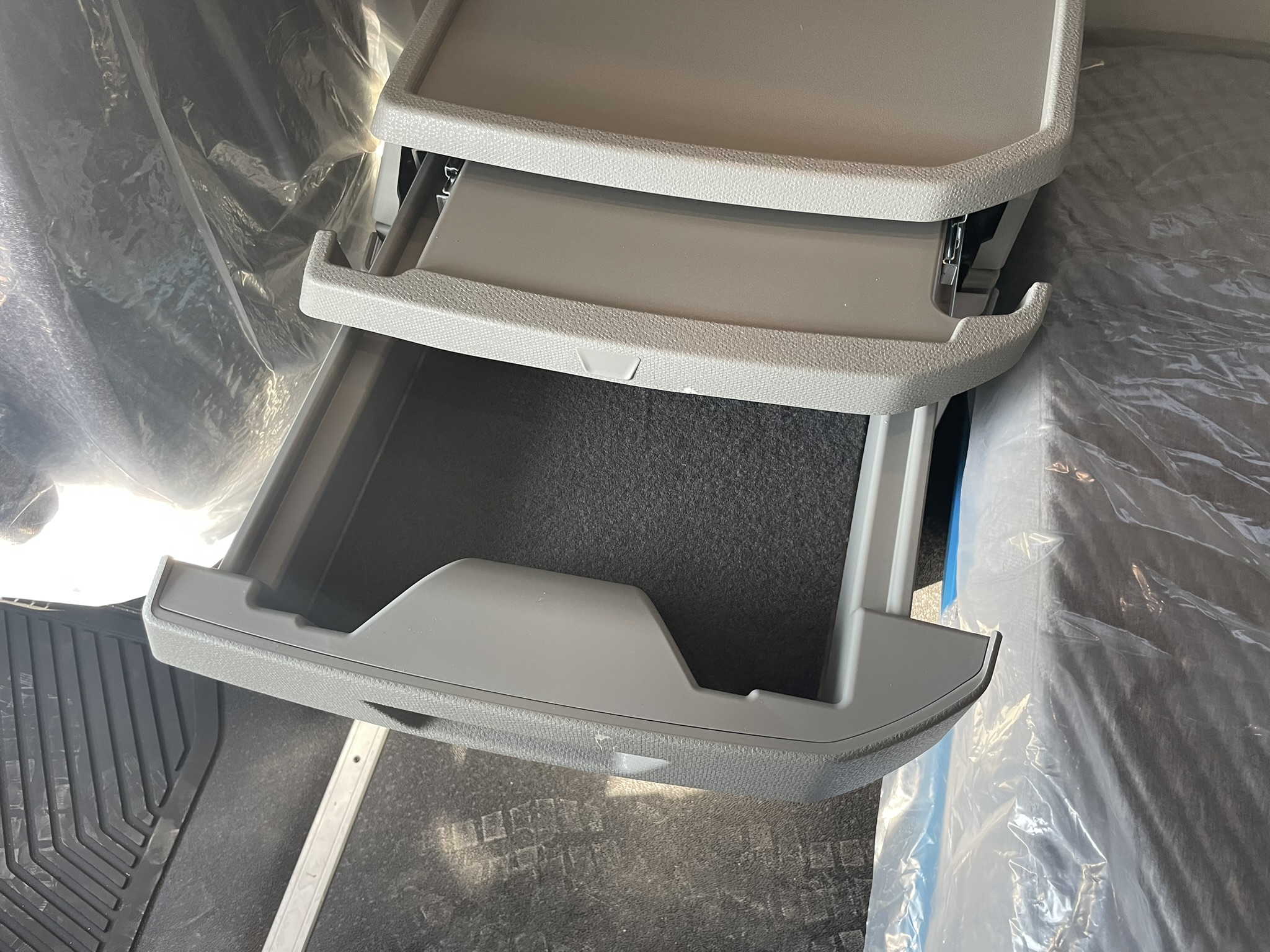 2026 Volvo - image 22