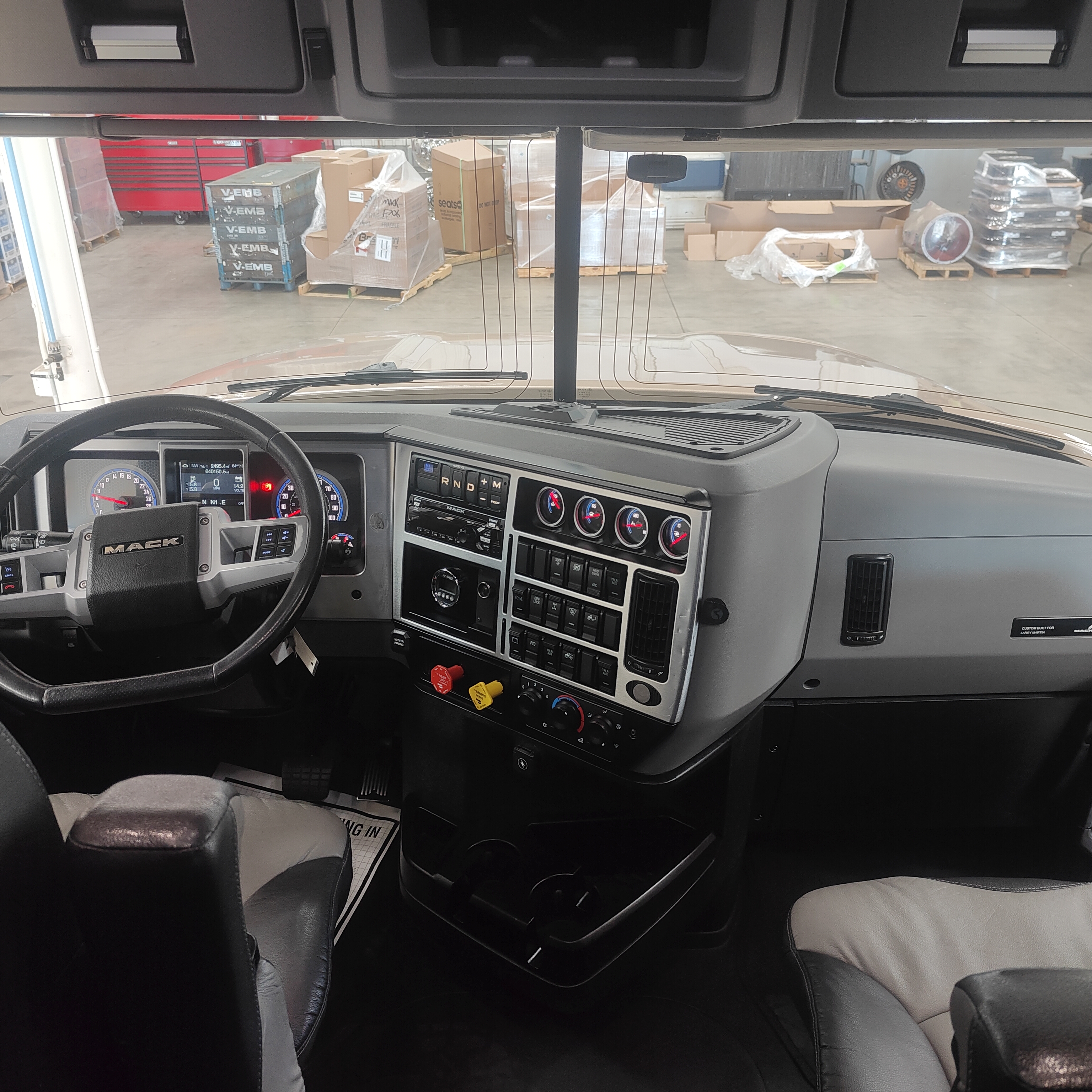 2019 Mack - image 13