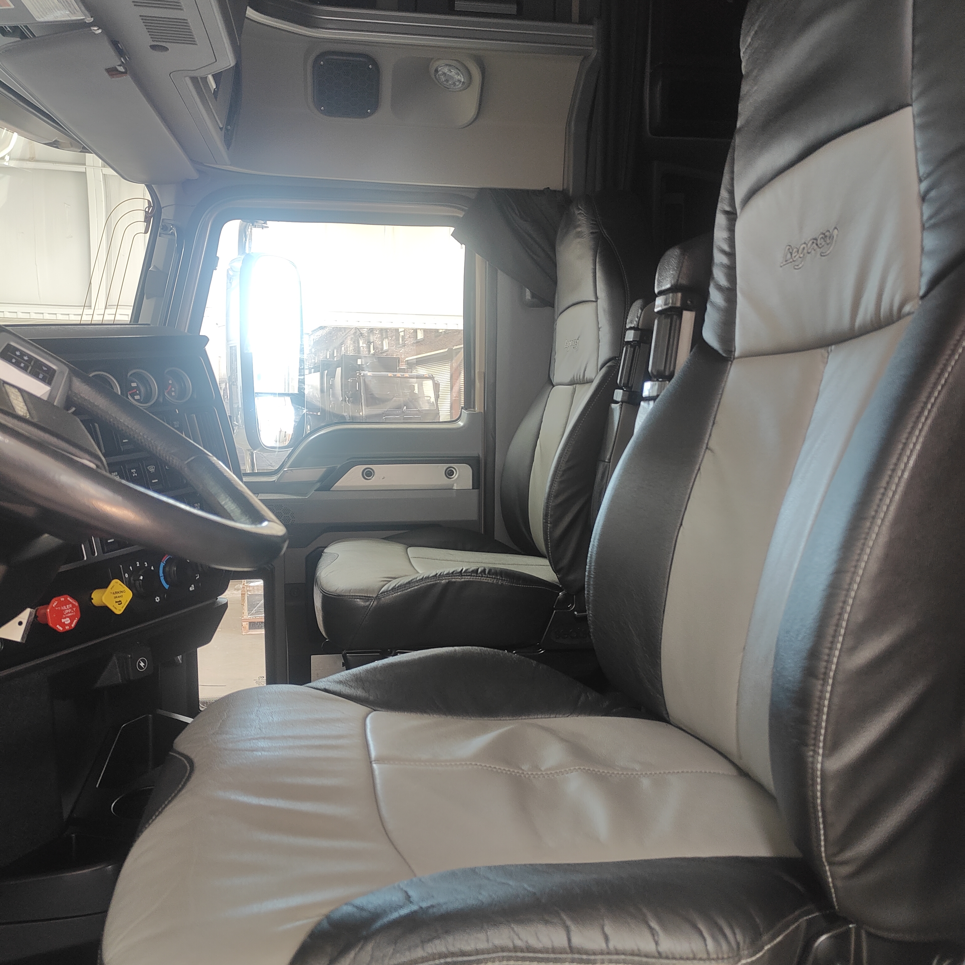 2019 Mack - image 14