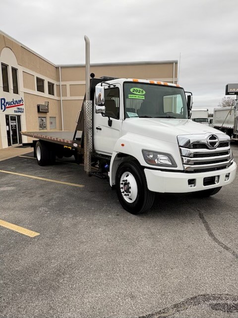 2025 Hino L7 - image 5