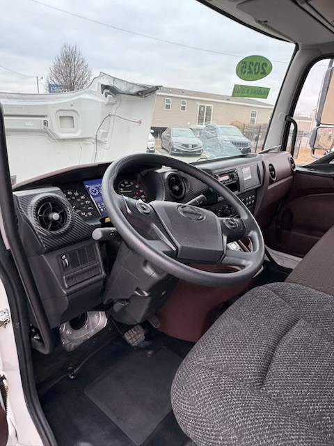 2025 Hino L7 - image 7