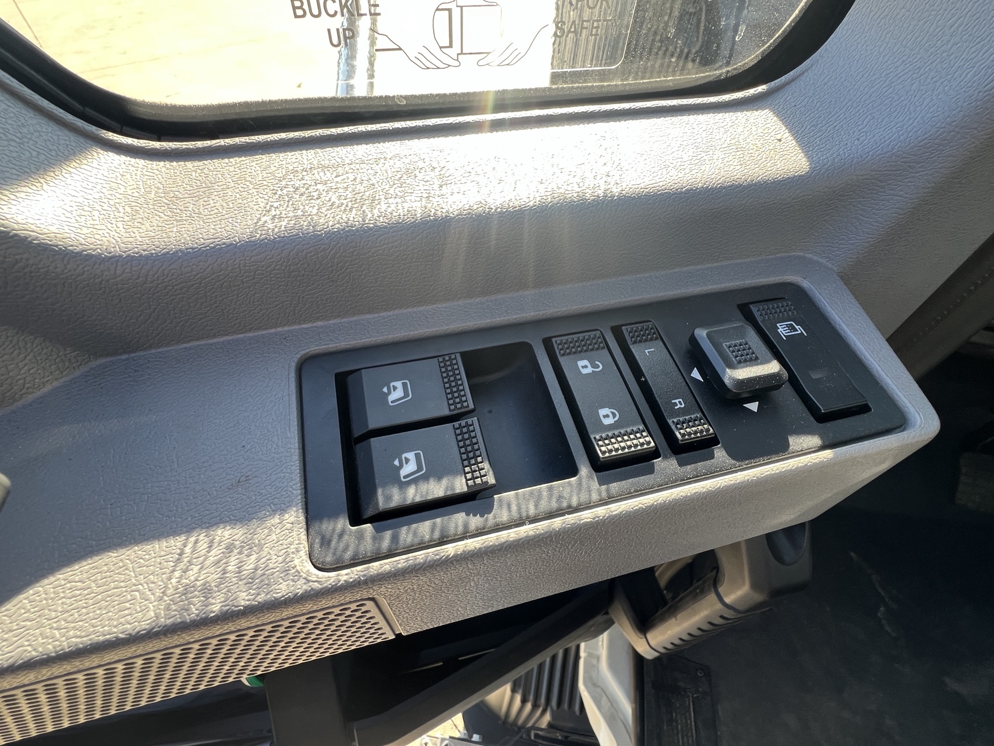 2025 Mack - image 15