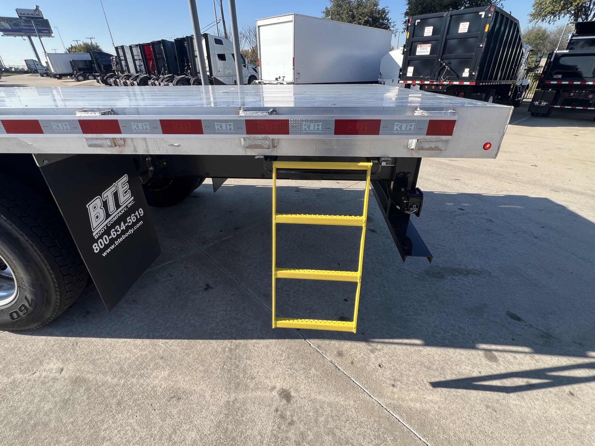 2025 Mack - image 10