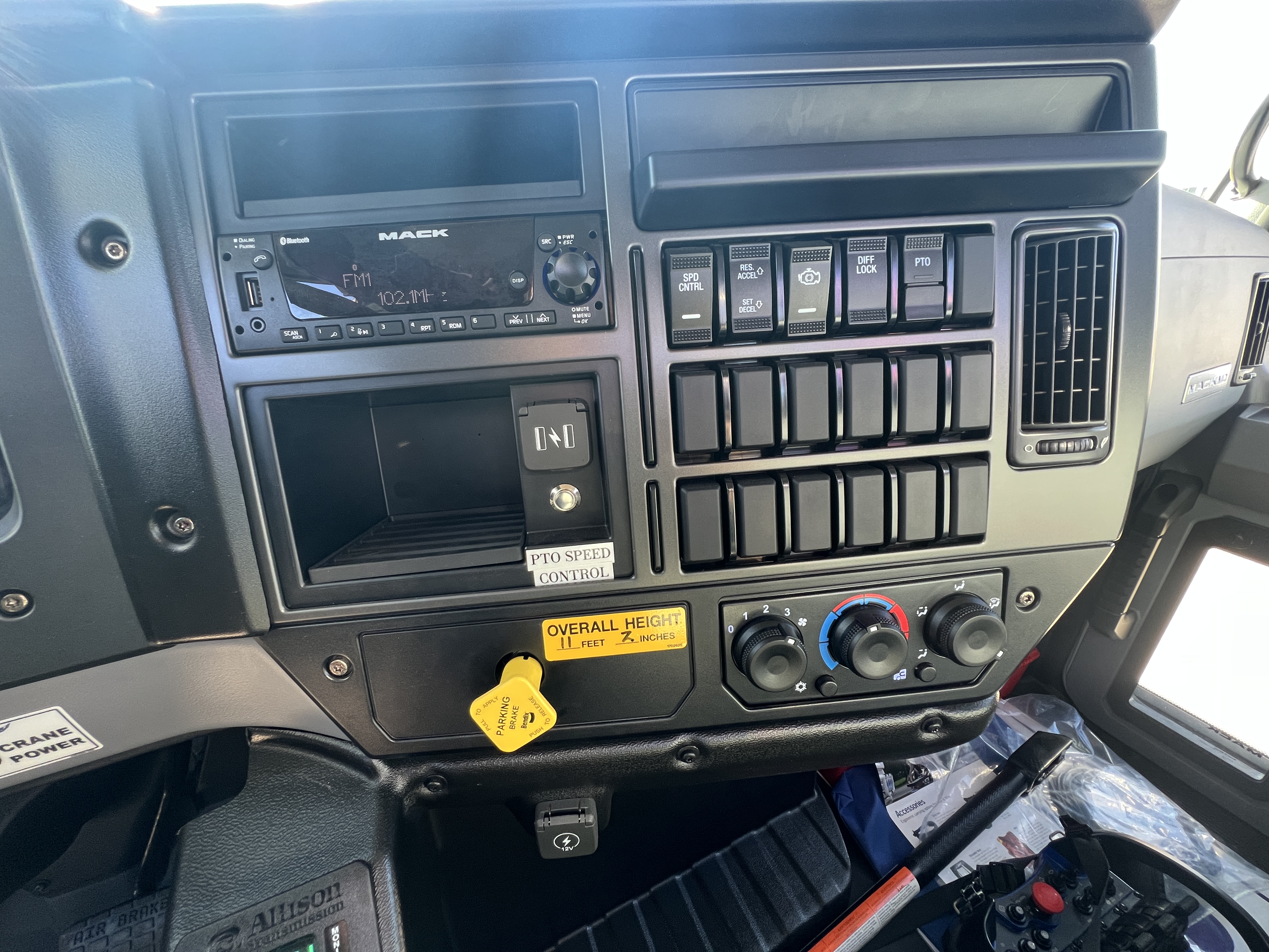 2025 Mack - image 17