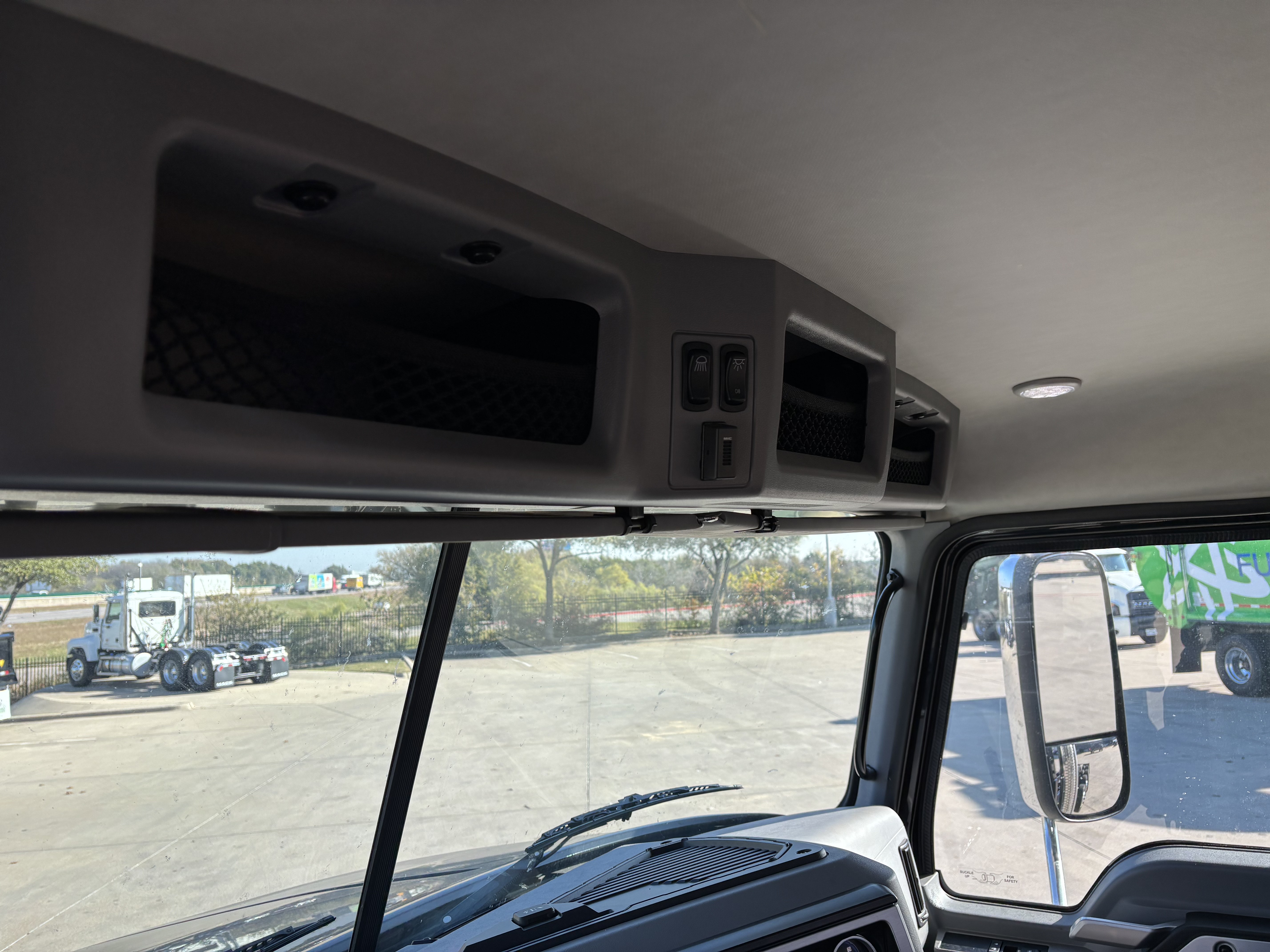 2025 Mack - image 17