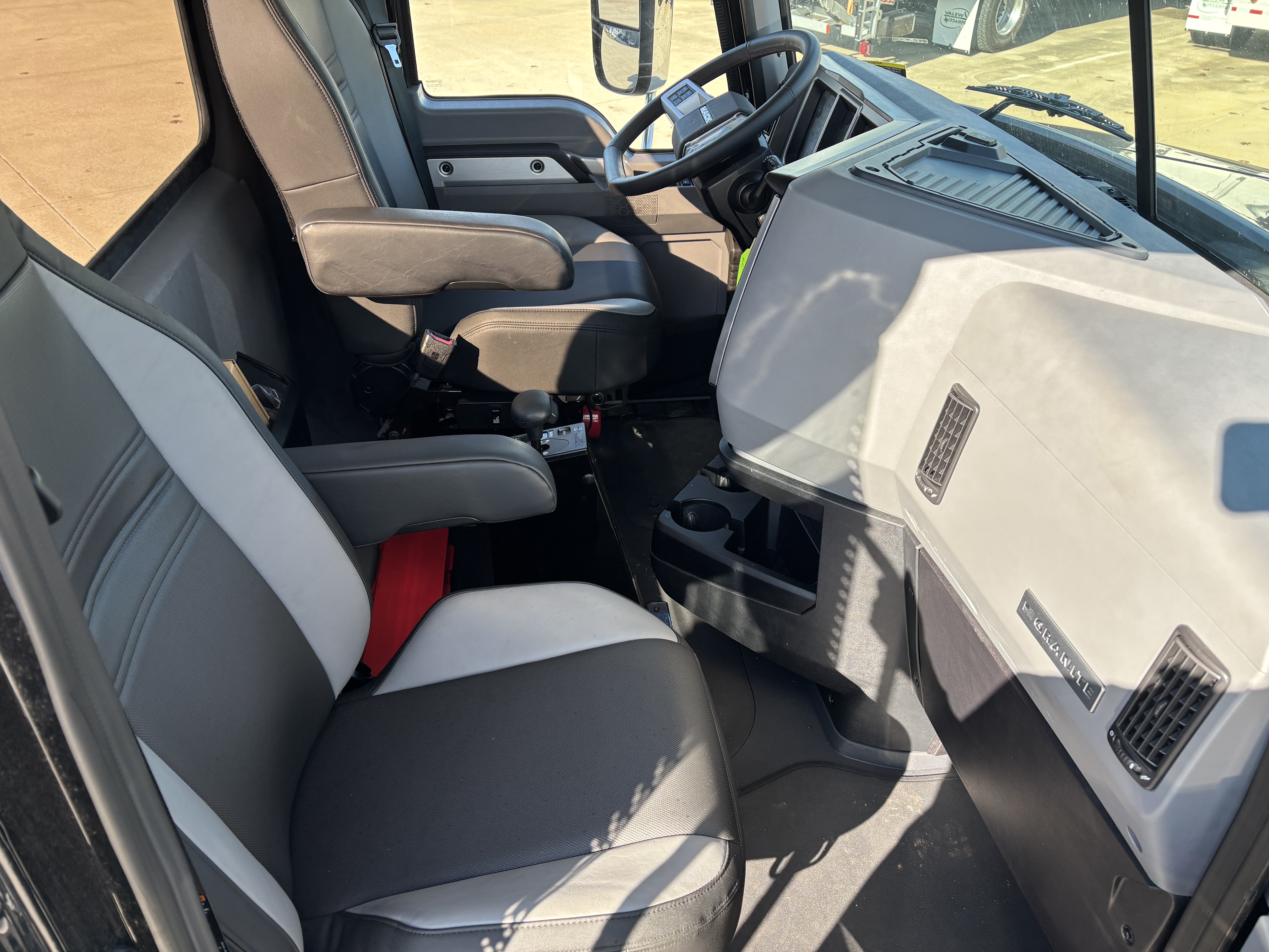 2025 Mack - image 14