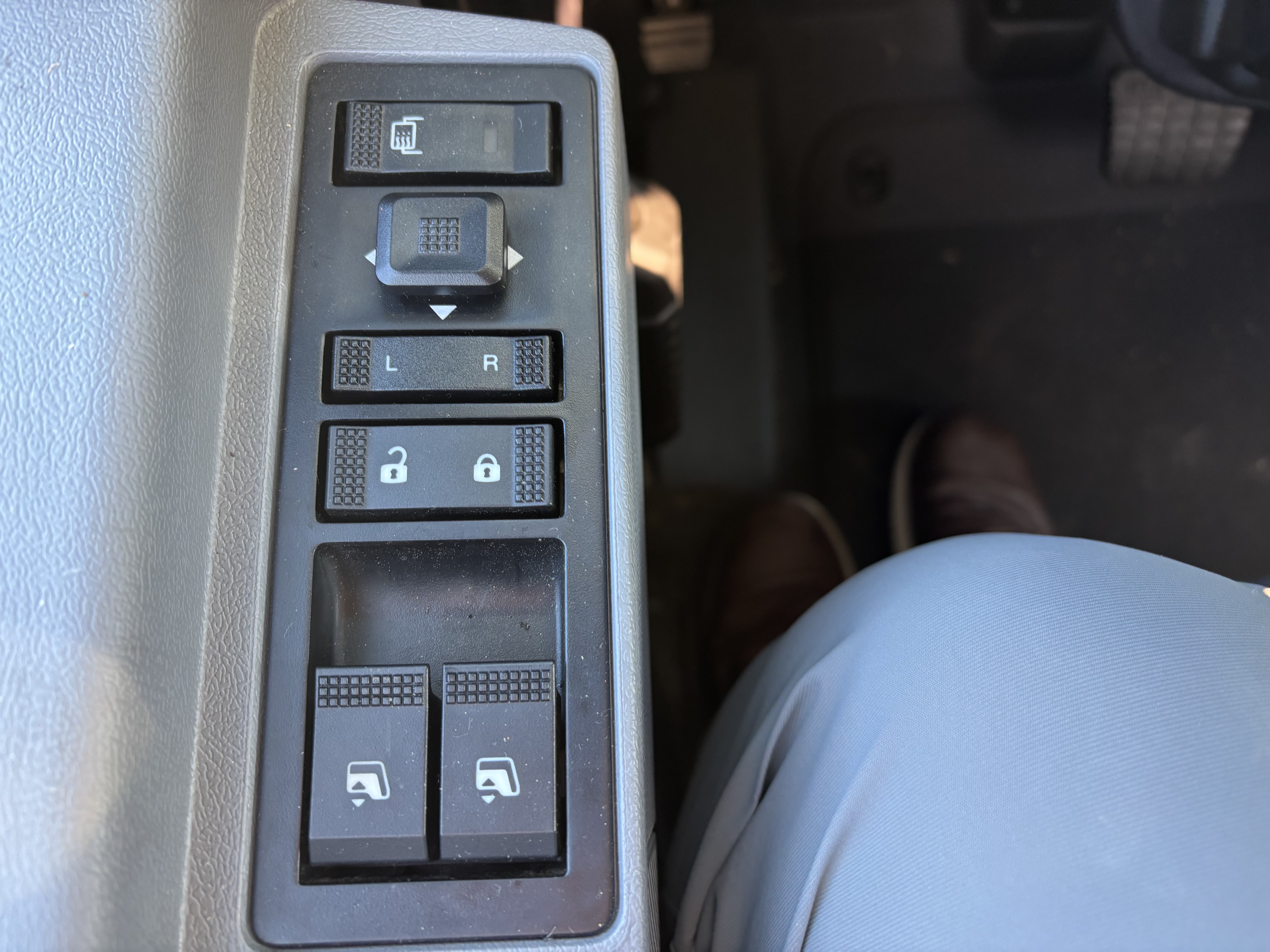 2025 Mack - image 24