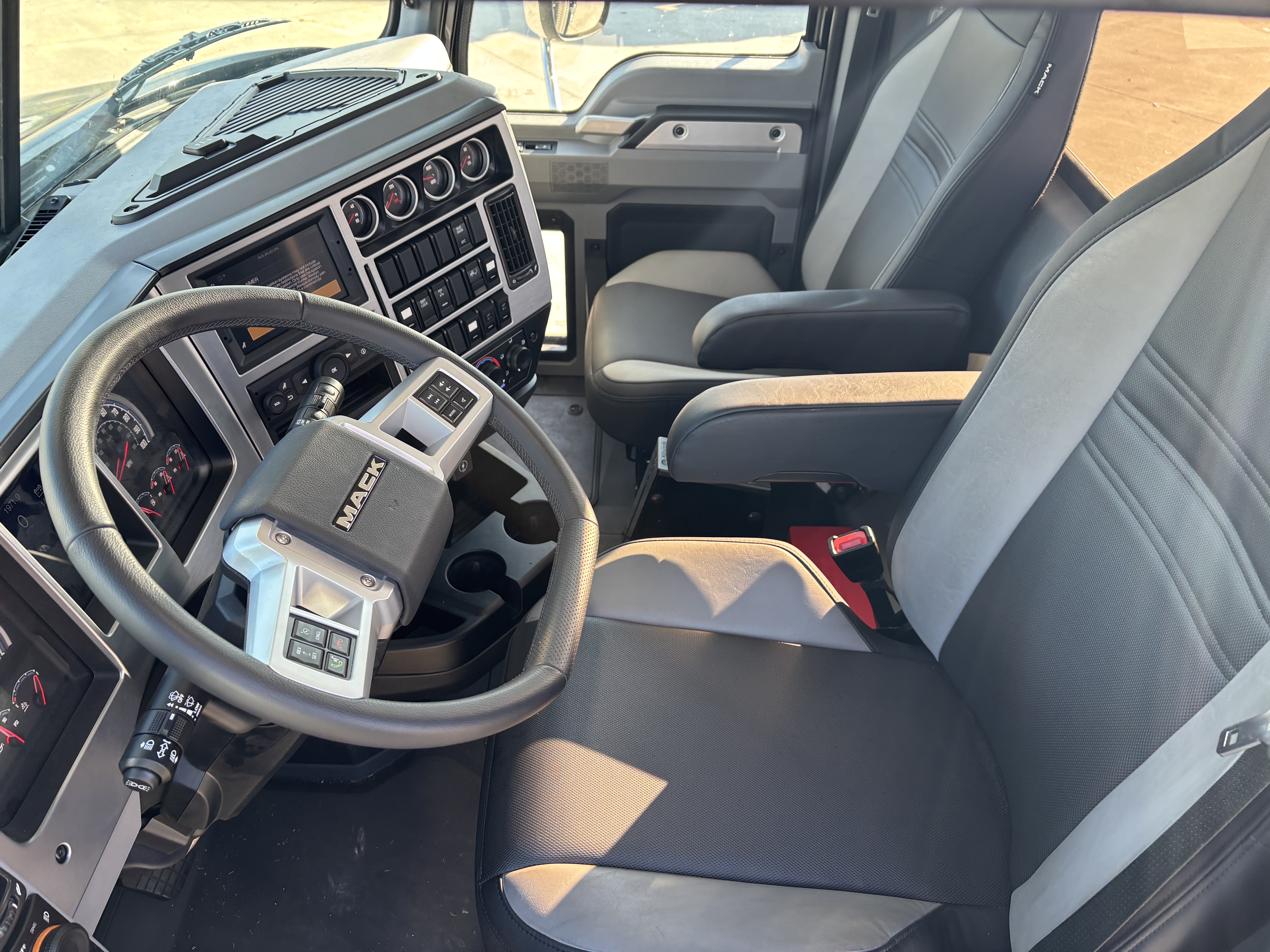 2025 Mack - image 16