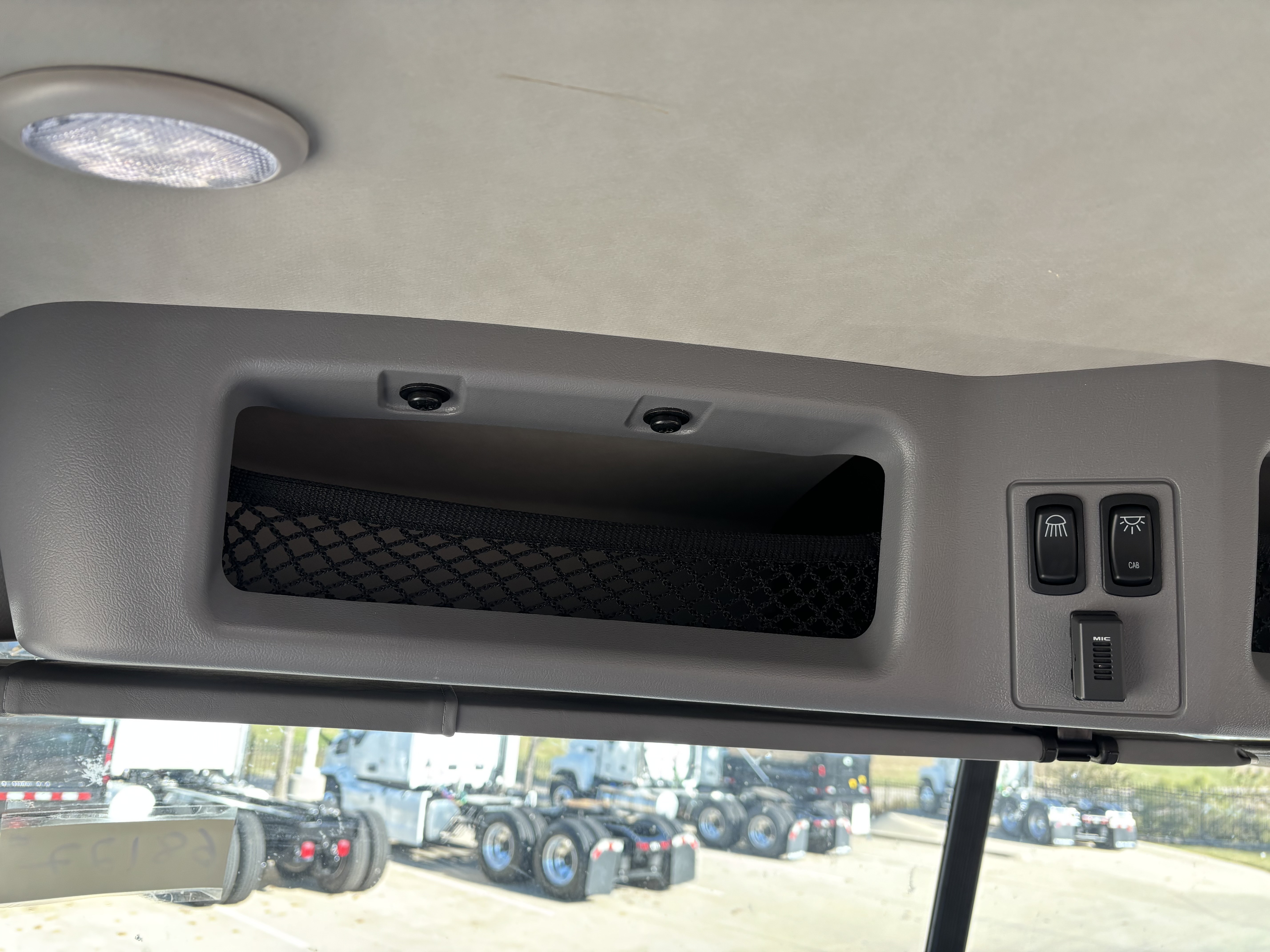 2025 Mack - image 18