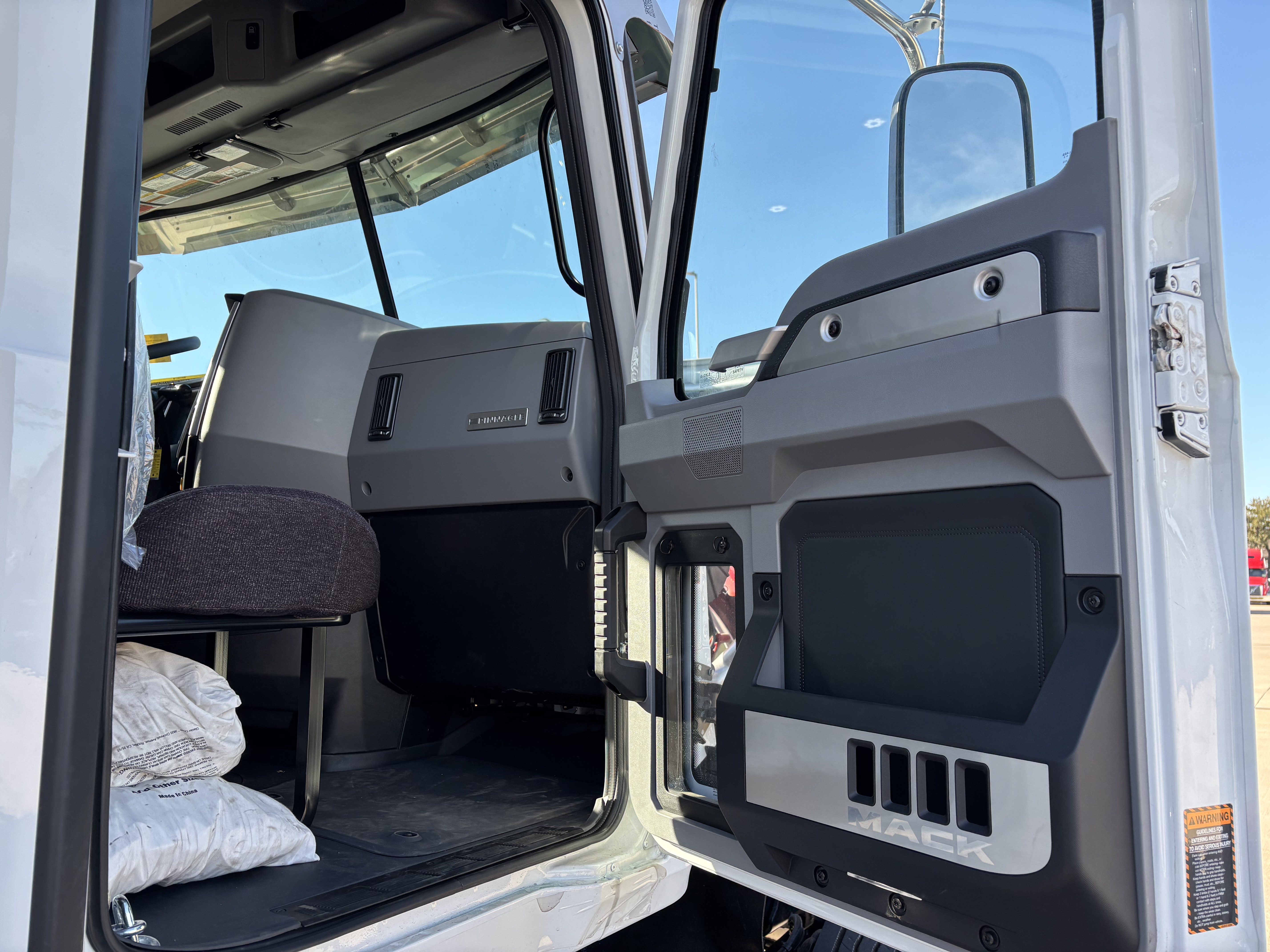 2026 Mack - image 17