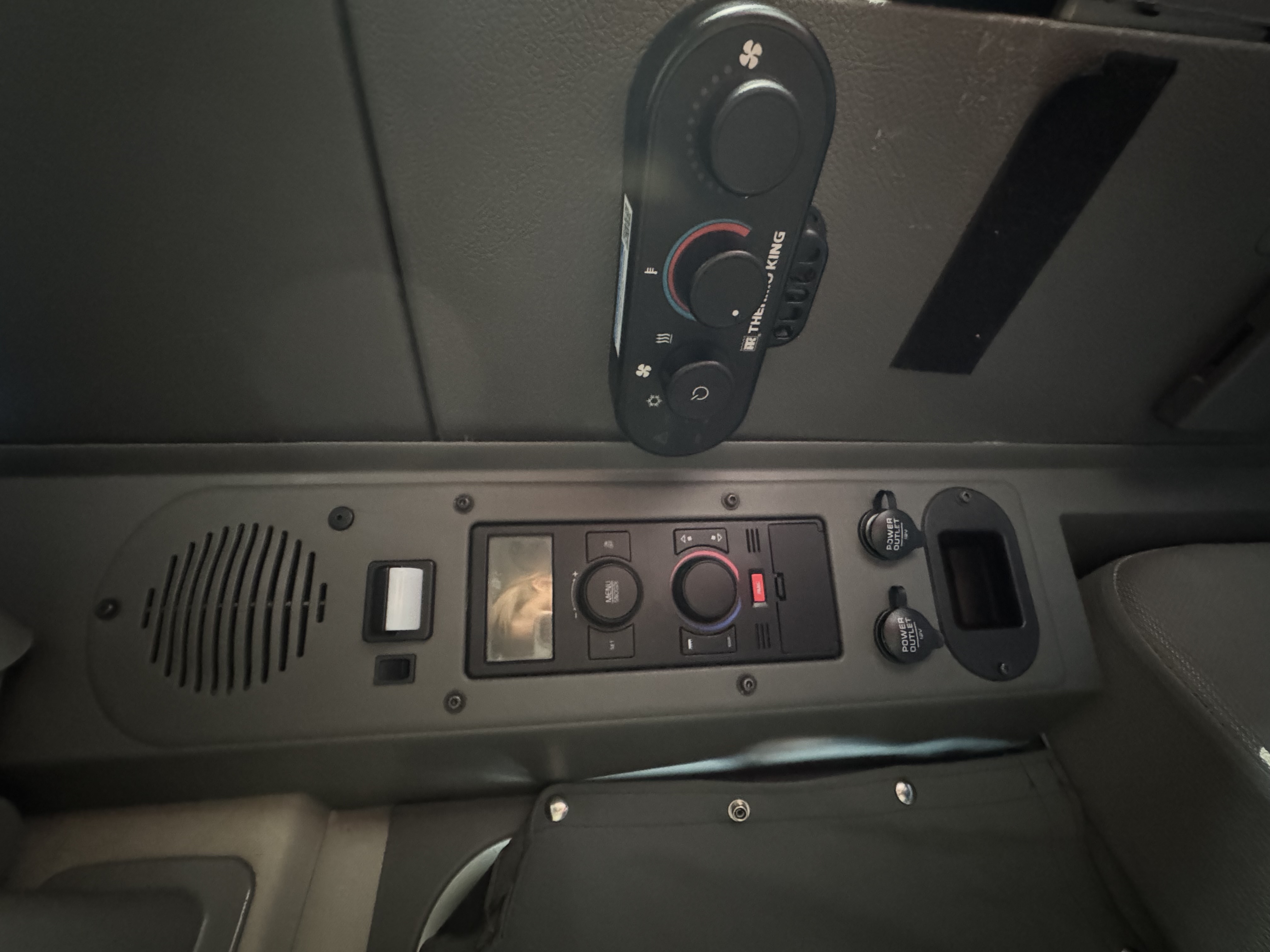 2021 Volvo - image 29