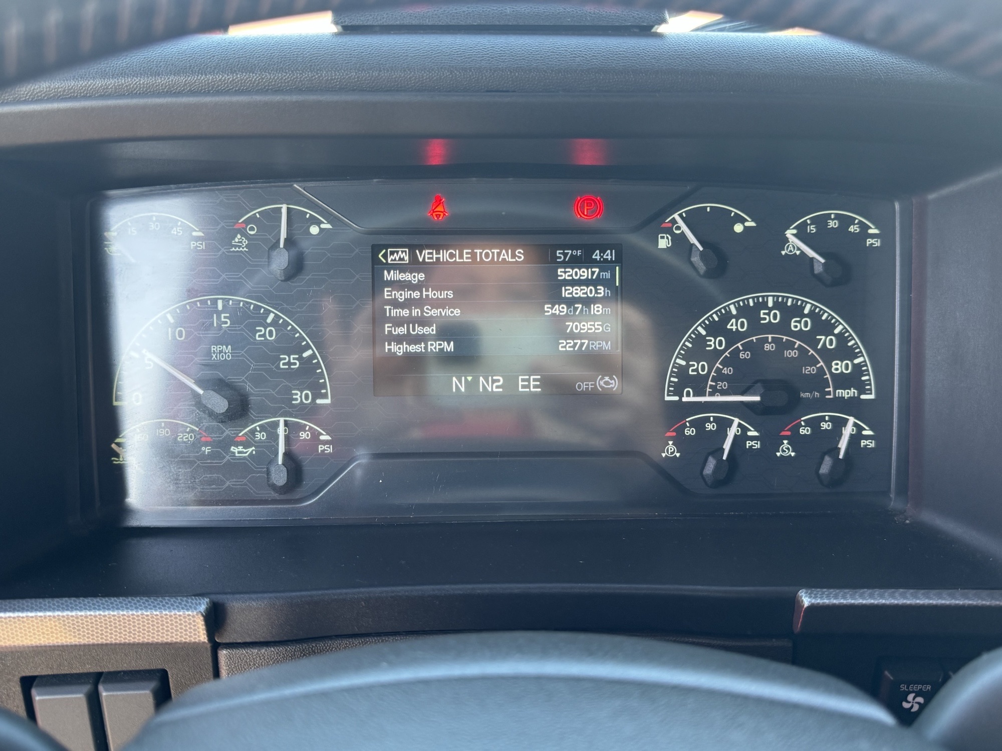 2021 Volvo - image 22