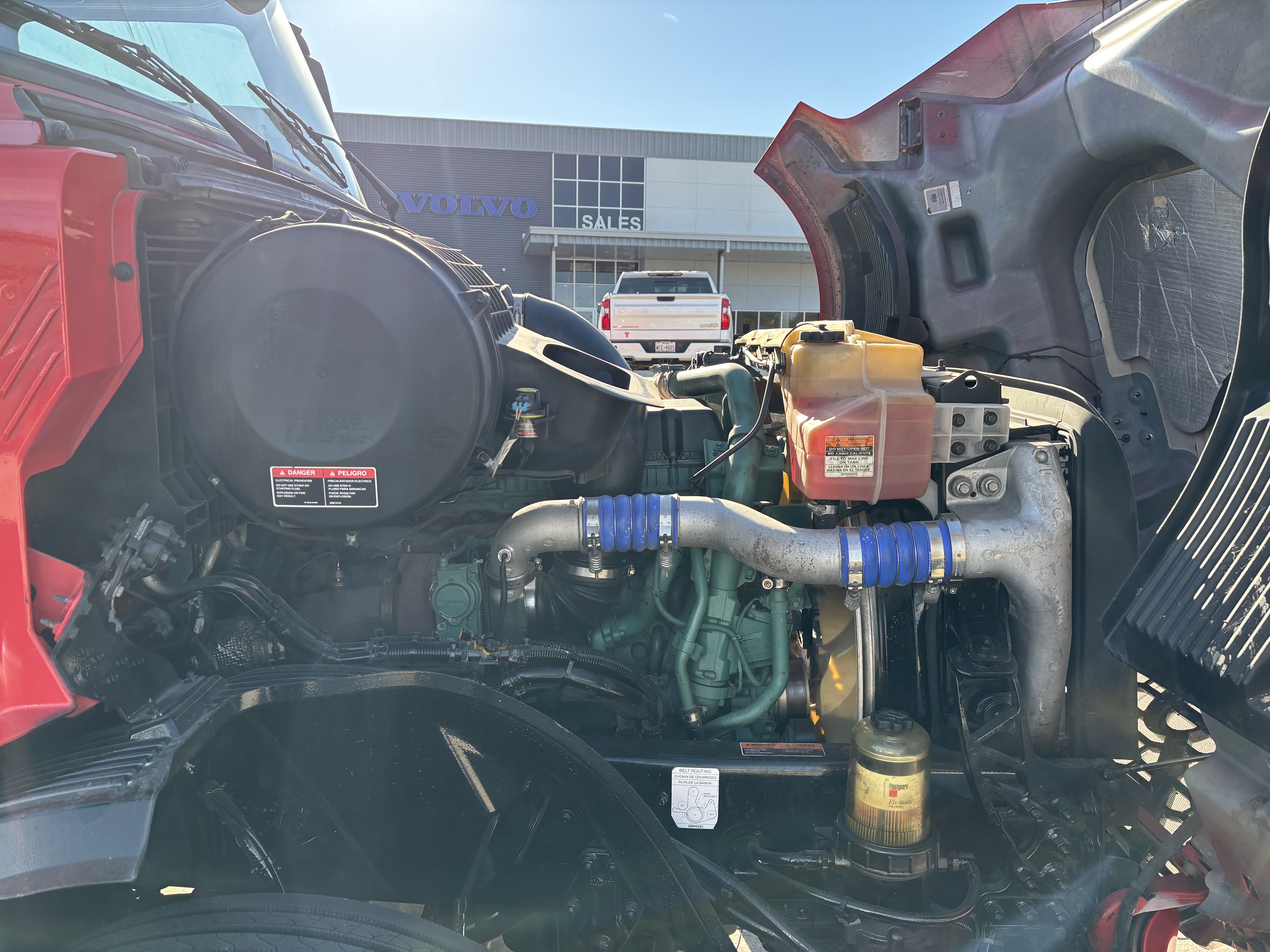 2021 Volvo - image 10