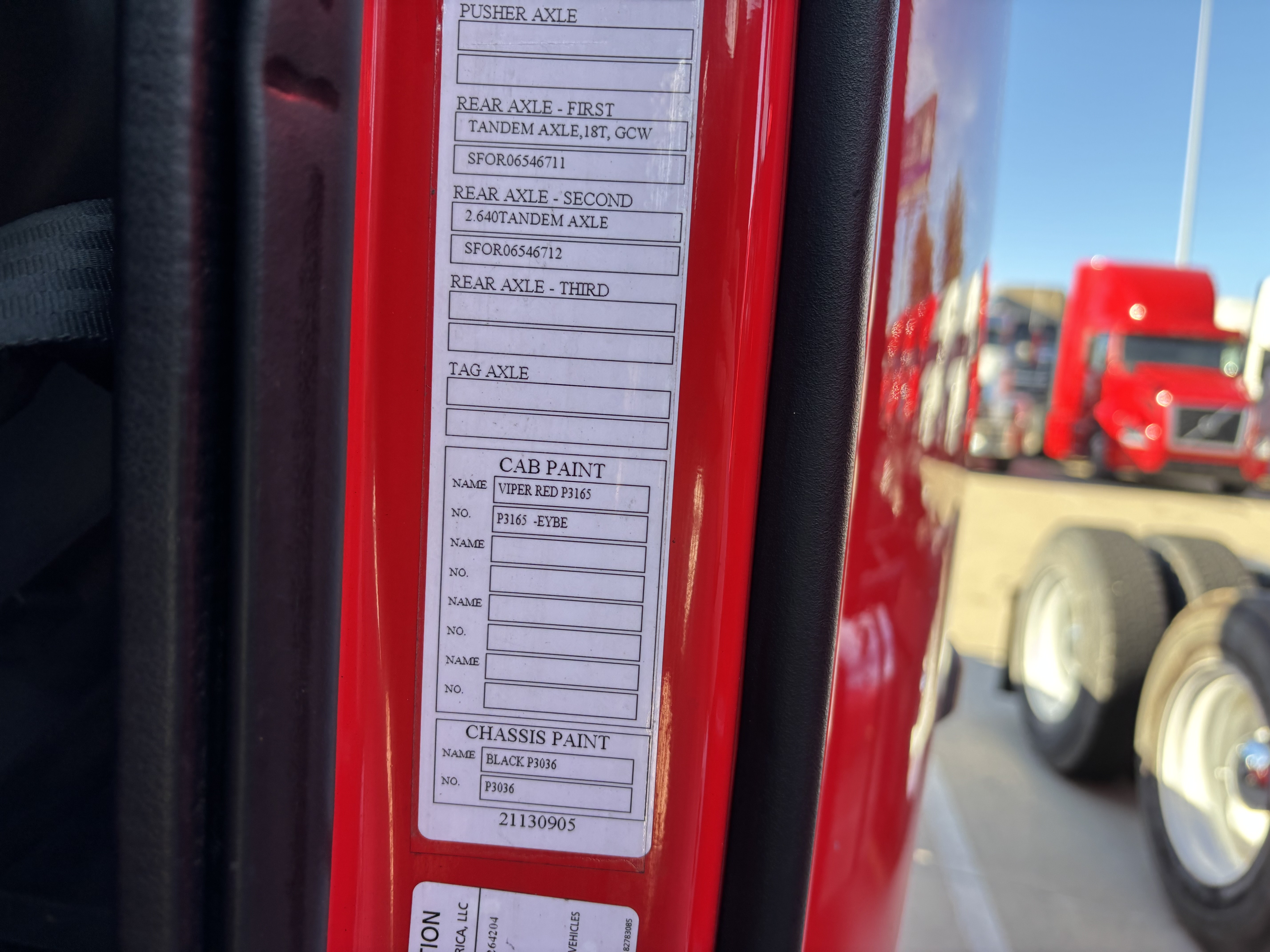 2021 Volvo - image 36