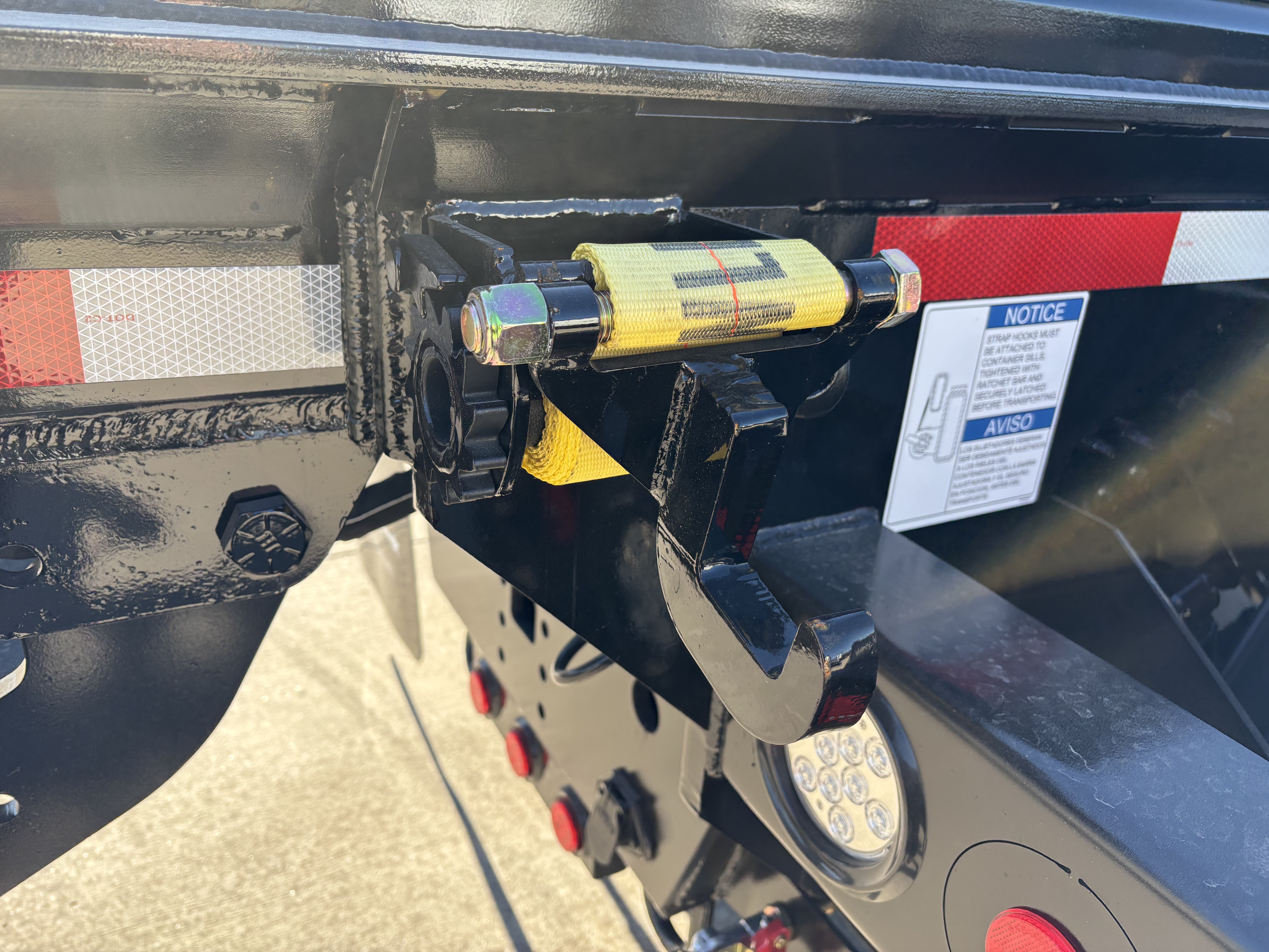 2026 Volvo - image 13