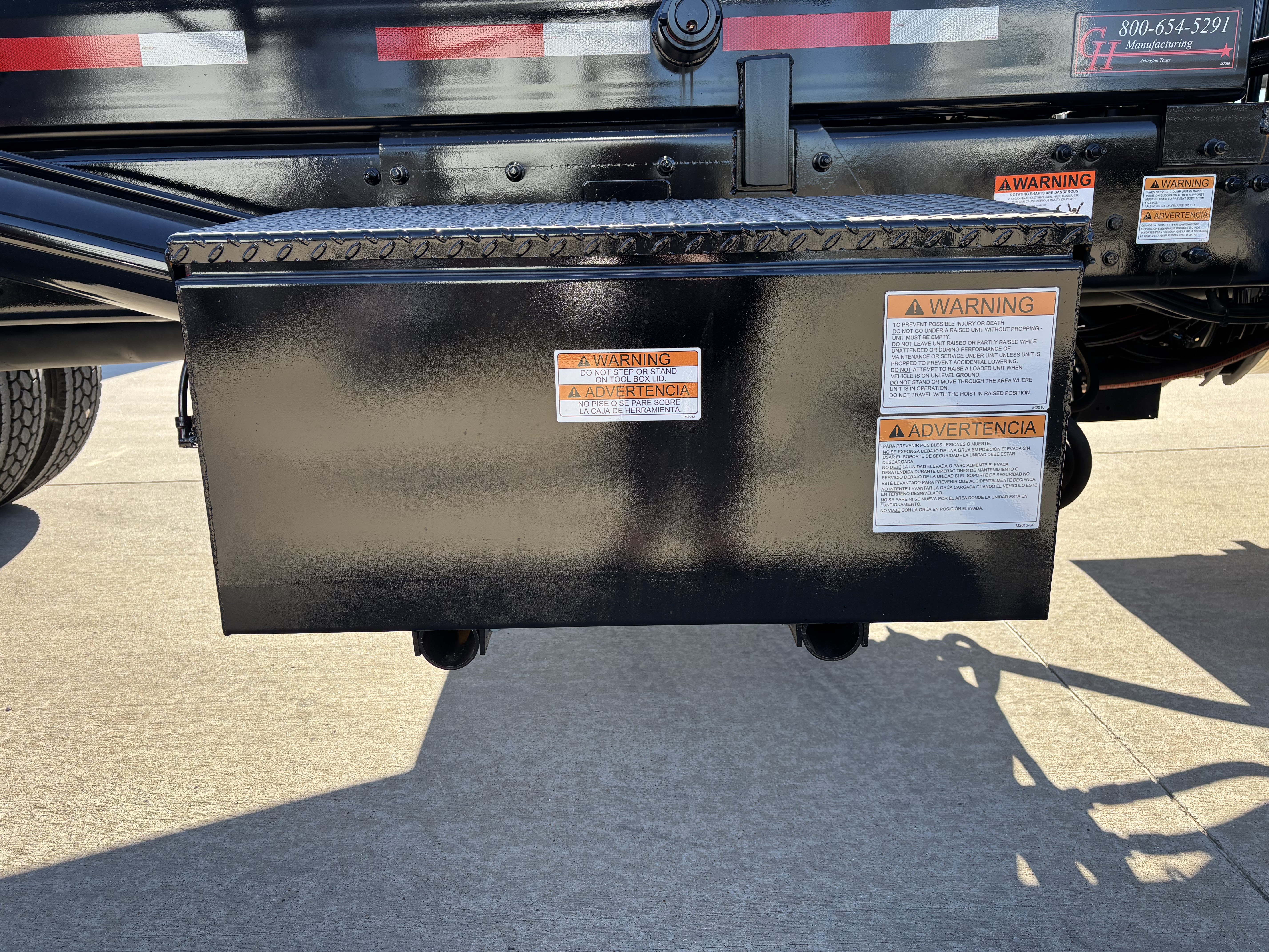 2026 Volvo - image 11