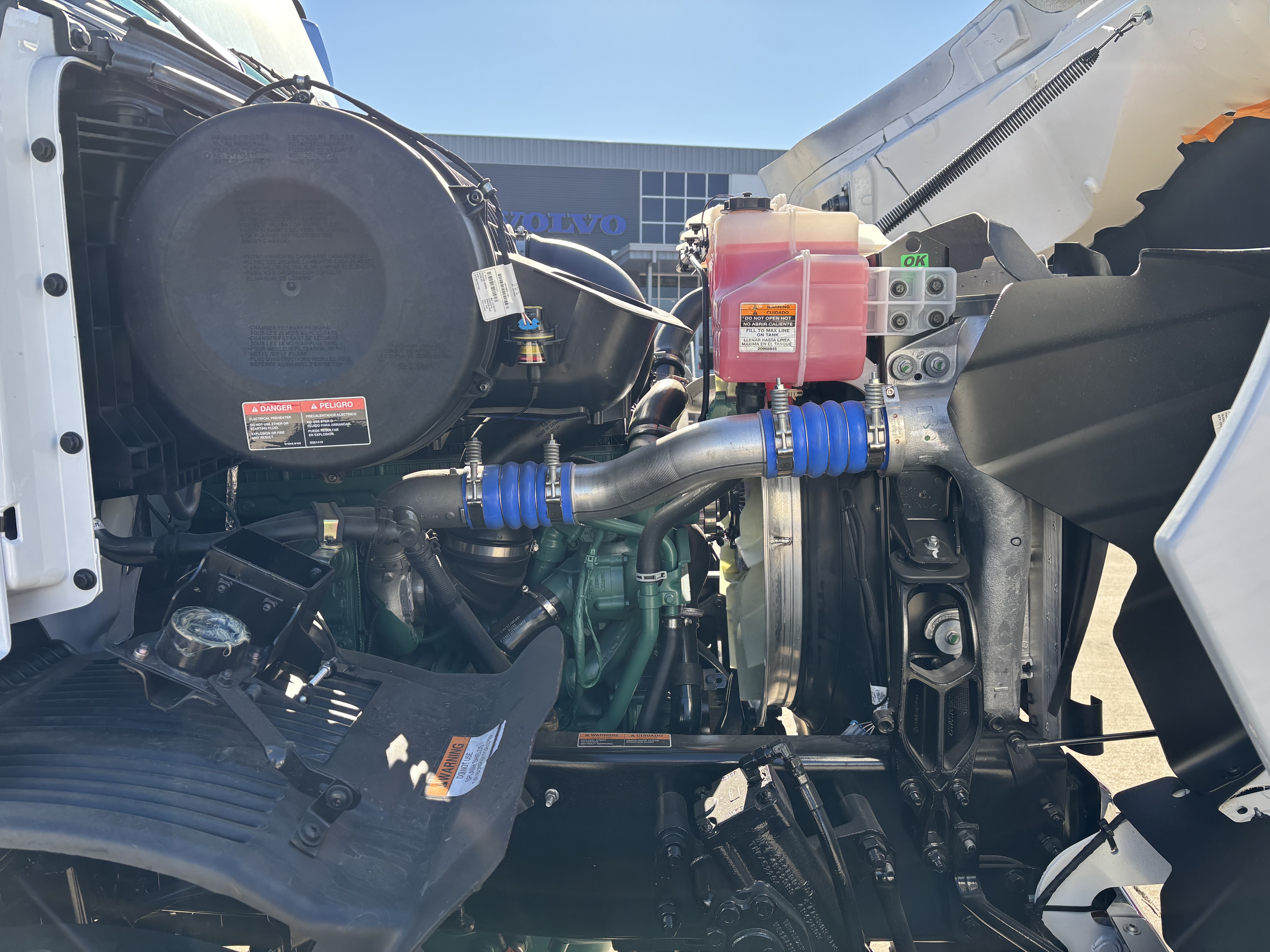 2026 Volvo - image 10